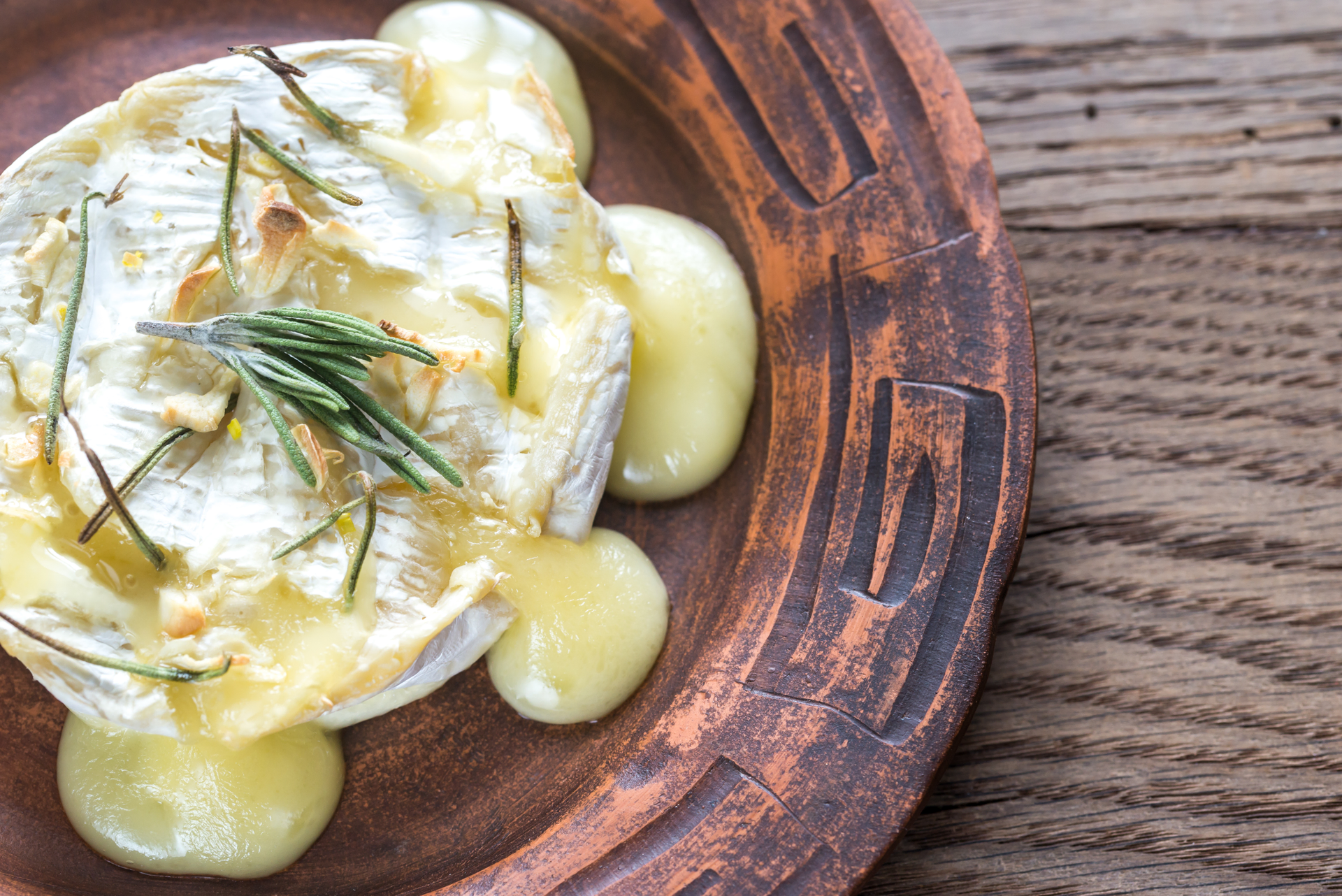 Argentine Provolone al Horno with Oregano and Olive Oil