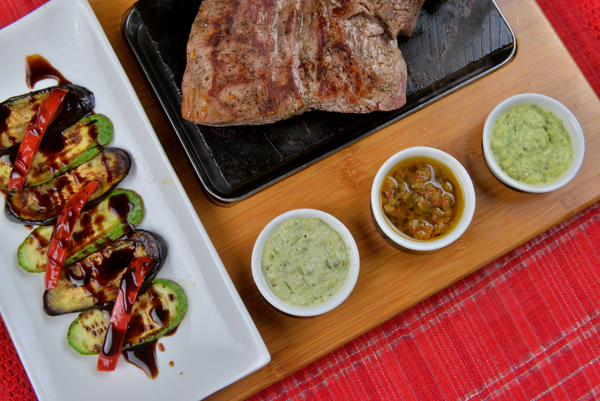 Argentinian Salsa Criolla with Grilled Beef