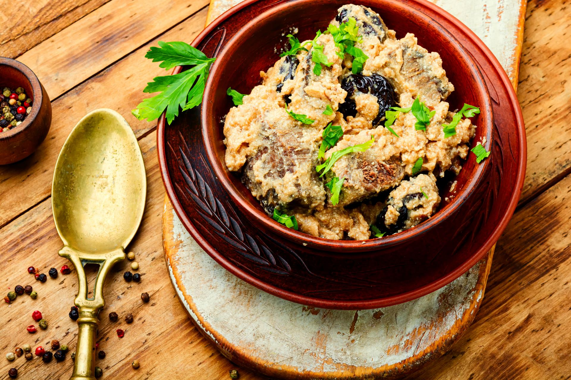 Aromatic Algerian Chakchouka with Fresh Coriander