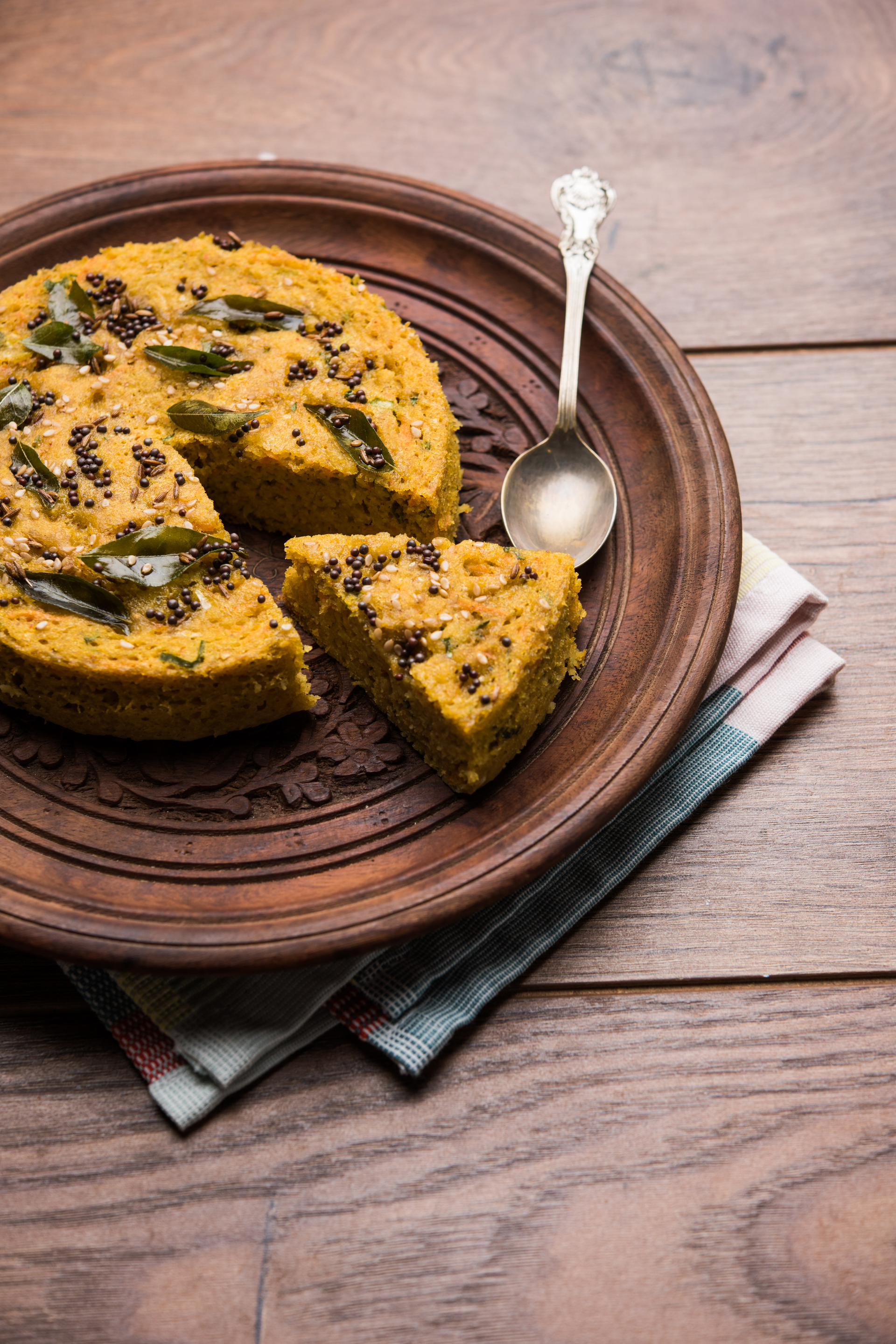 Aromatic Indian Methi Thepla with Carrot Pickle