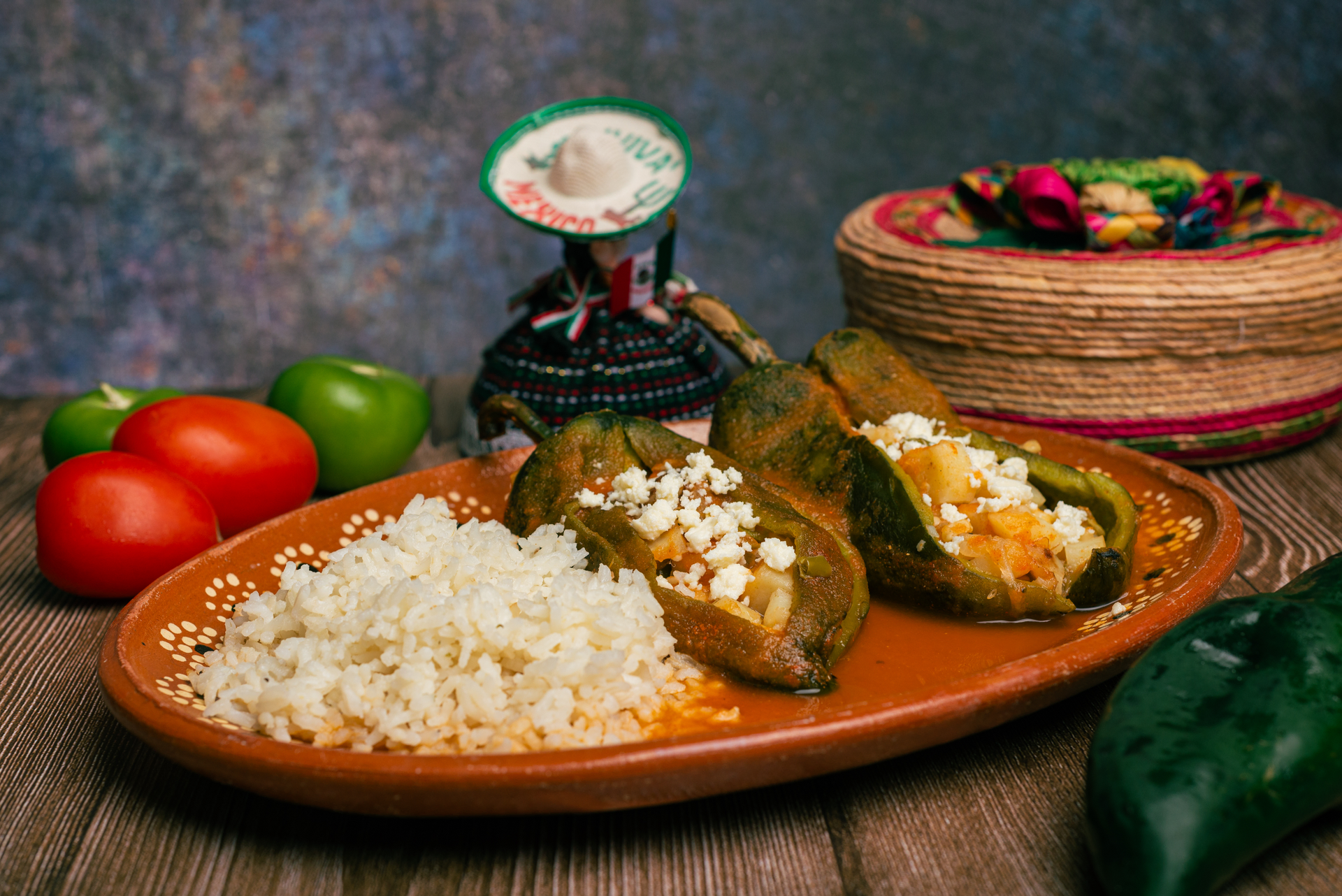 Aromatic Iraqi Dolma with Spiced Rice and Grape Leaves