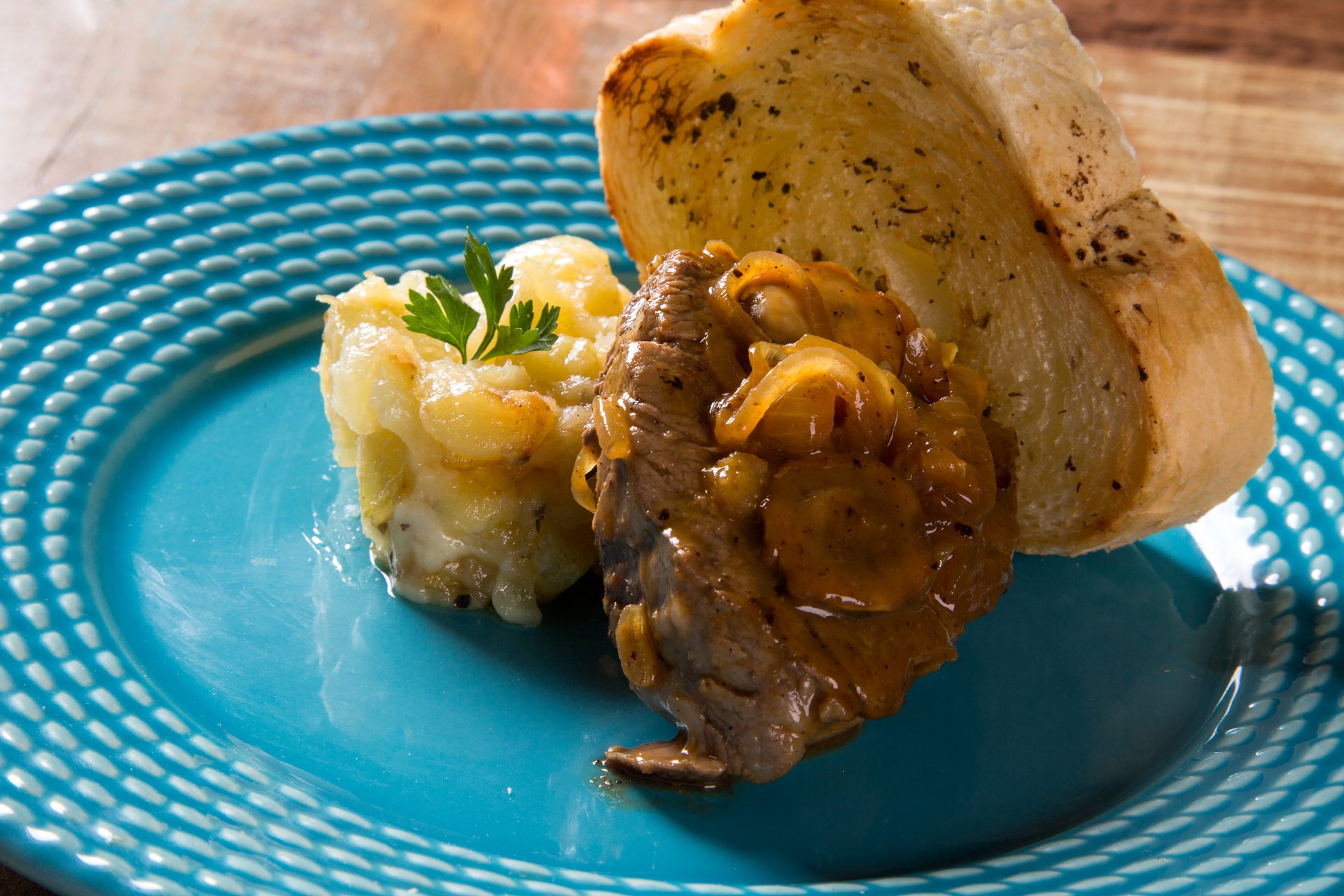 Belgian Stoofvlees with Beer and Brown Bread