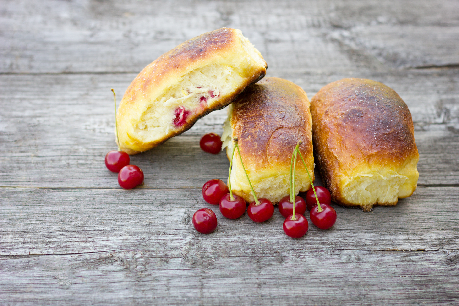 Cornish Saffron Buns with Currants and Spices
