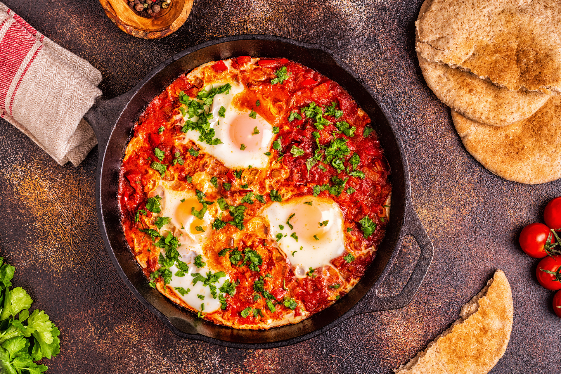 Creamy Tunisian Shakshuka with Harissa and Eggs