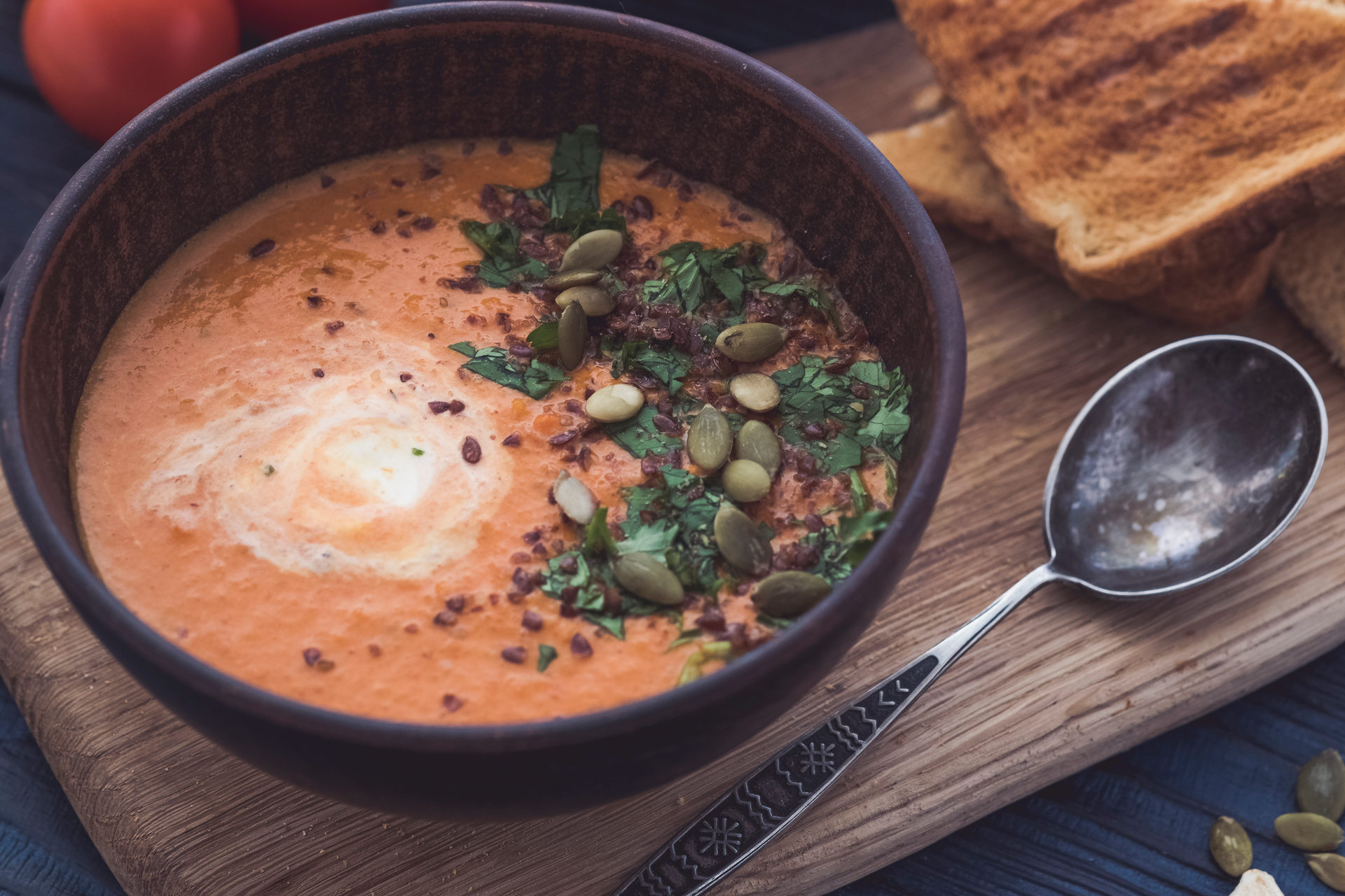 Creamy Turkish Ezogelin Soup with Red Lentils and Bulgur