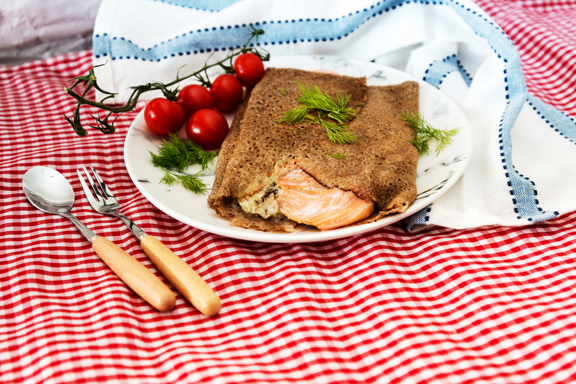 Crispy Icelandic Flatkaka with Smoked Trout and Dill