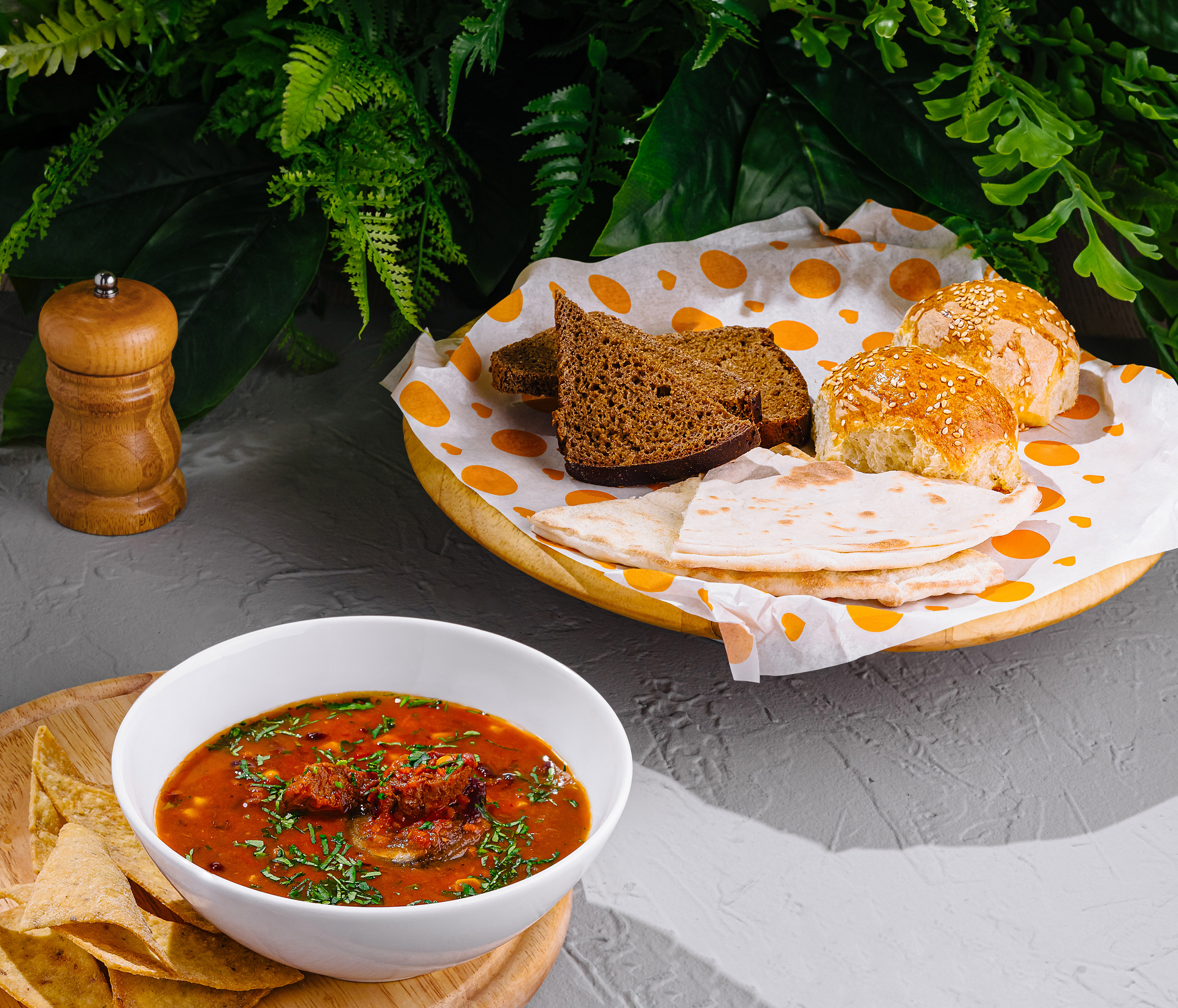 Croatian Ćevapi with Ajvar and Flatbread