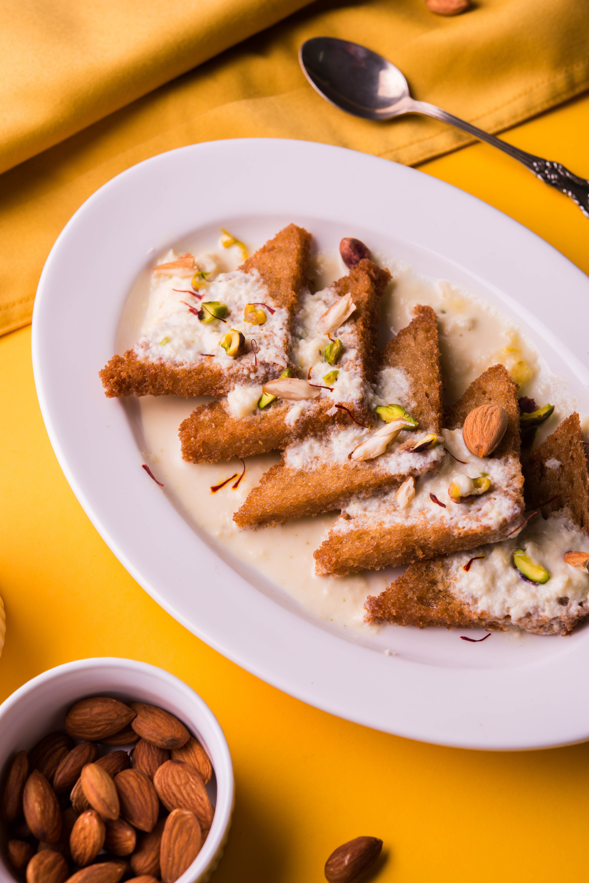 Crunchy Moroccan Bastilla with Cinnamon and Almonds