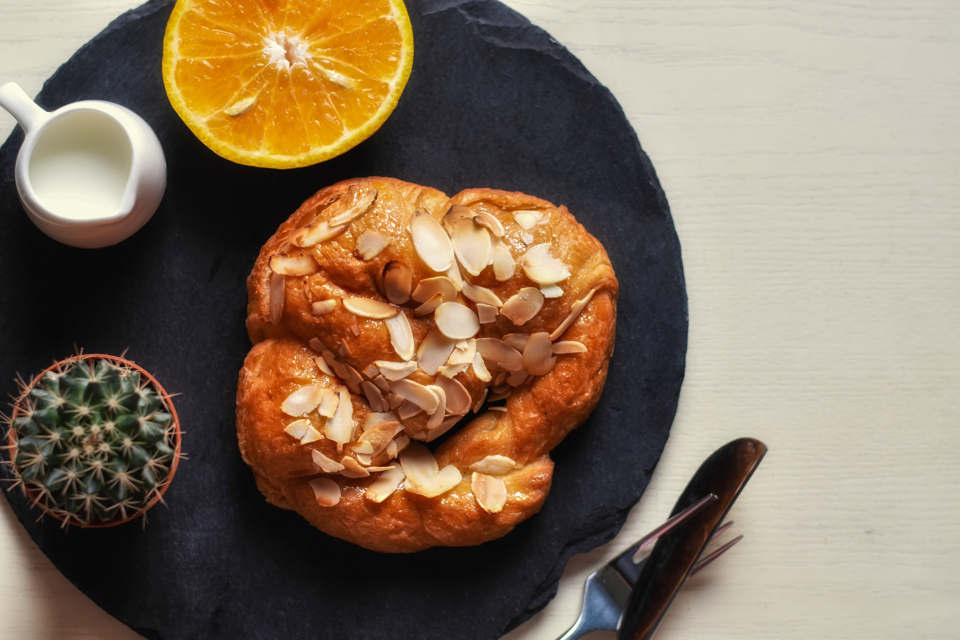Crunchy Swedish Saffron Knots with Cardamom Sugar Glaze