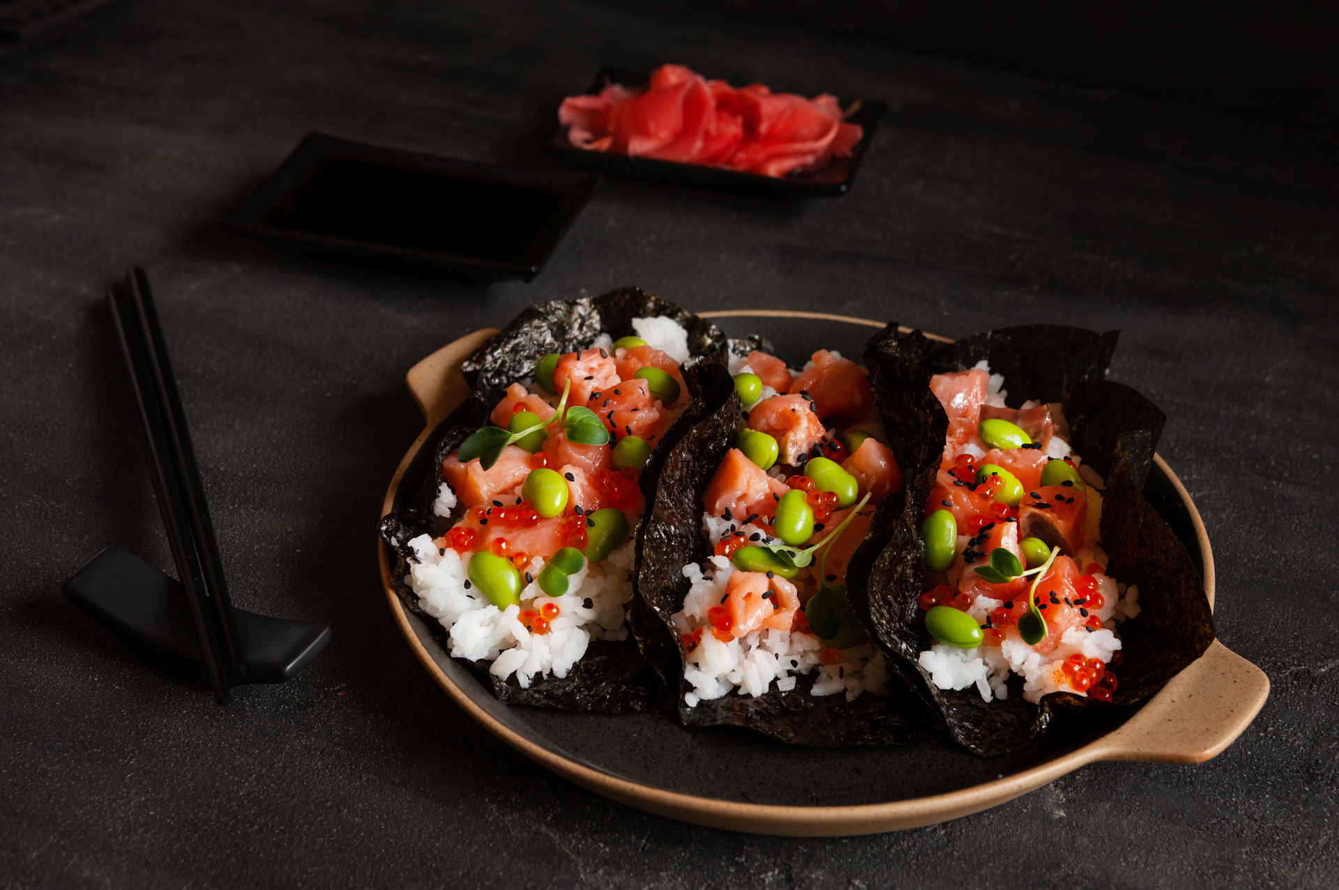Flavorsome Korean Kimbap with Pickled Radish and Beef