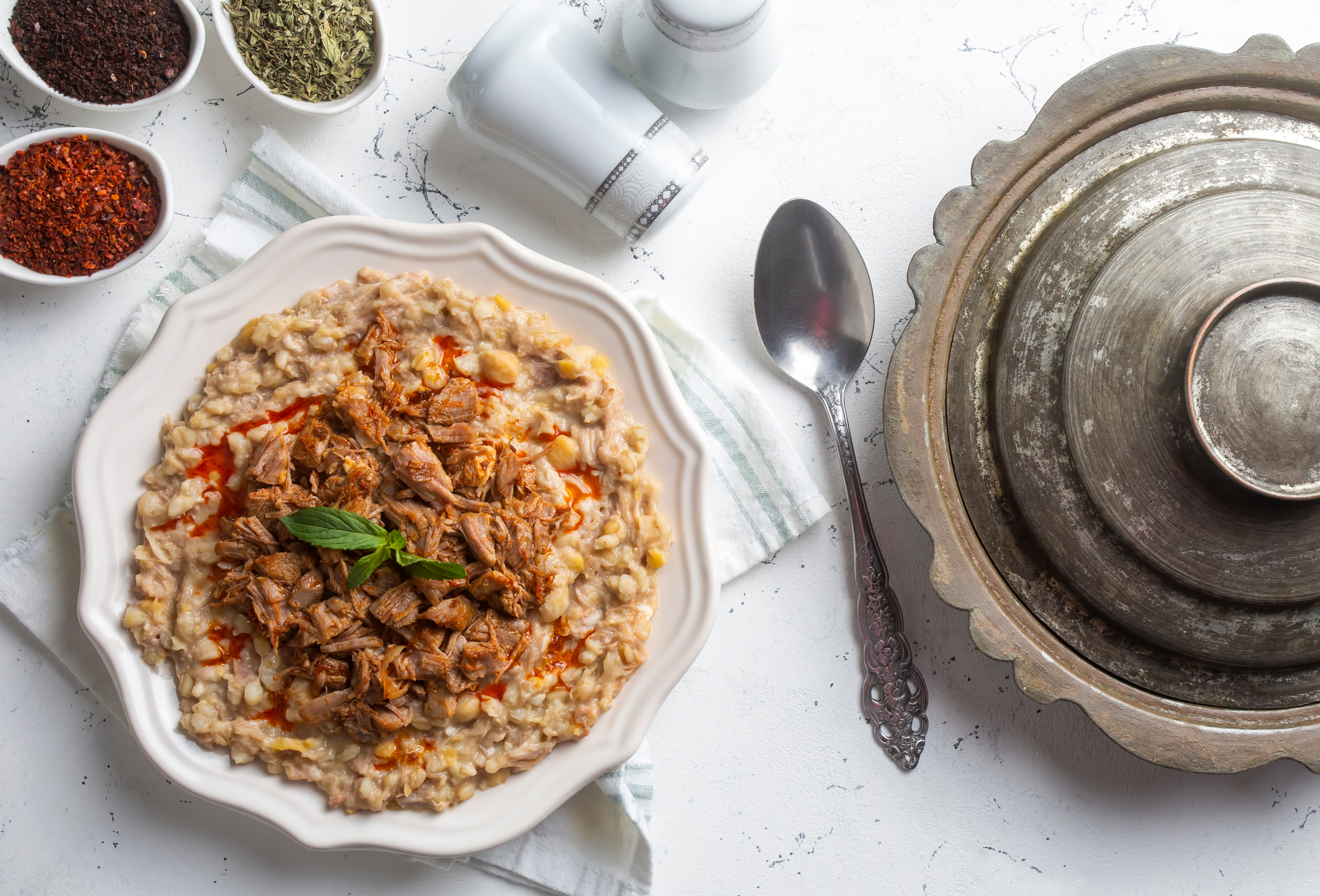 Flavorsome Lebanese Mujadara with Caramelized Onions