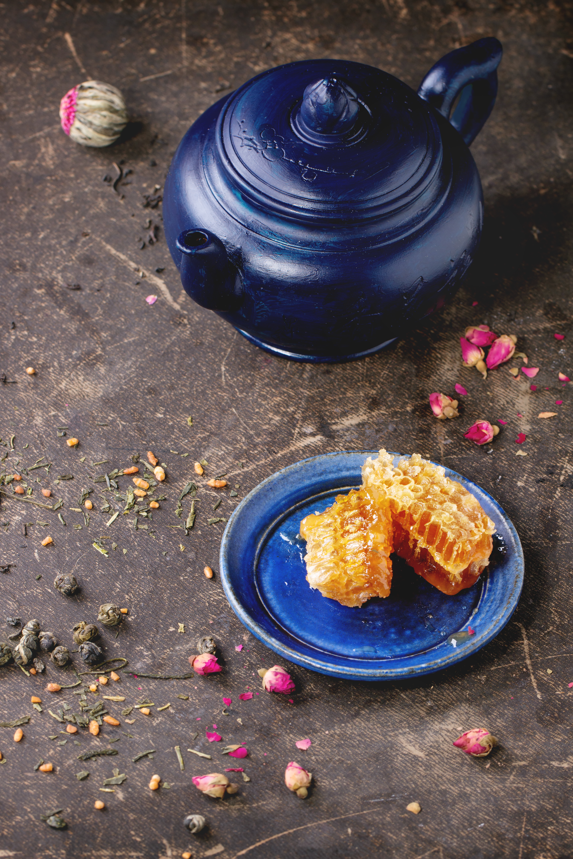 Floral Iranian Gol Gavzaban with Lemon and Honey