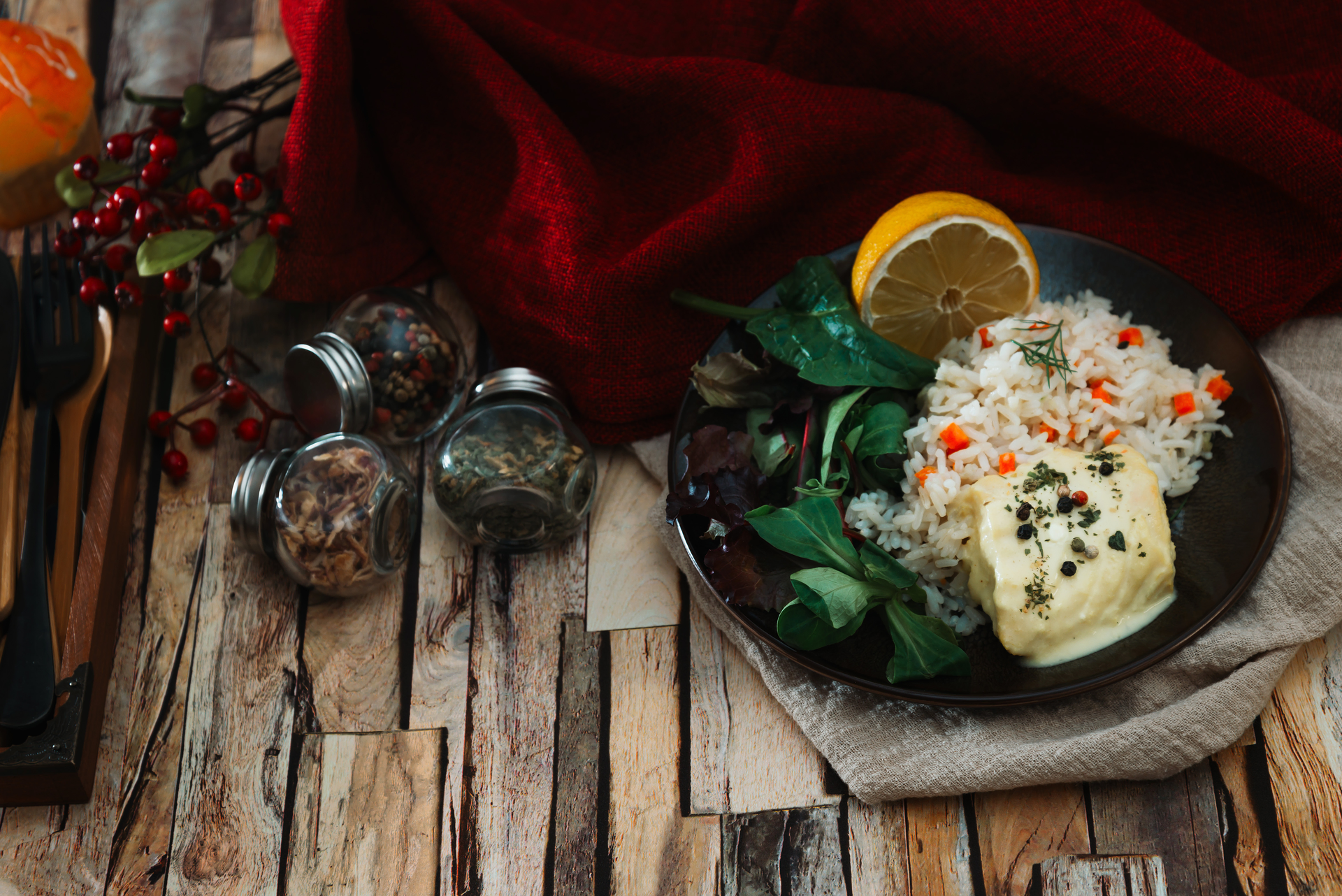 Fragrant Malaysian Nasi Tomato with Star Anise and Cloves