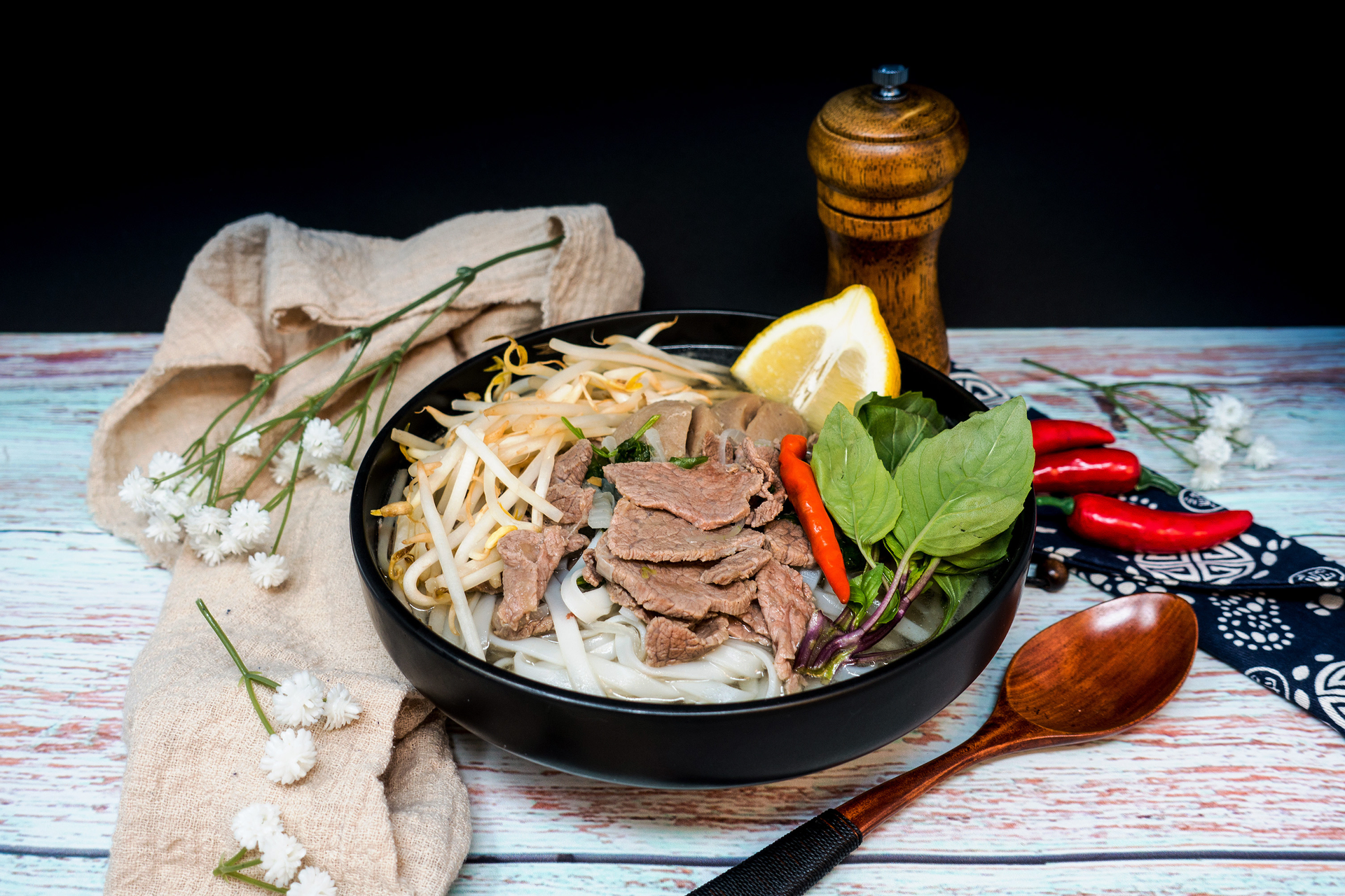 Fragrant Vietnamese Cao Lau with Pork and Herbs