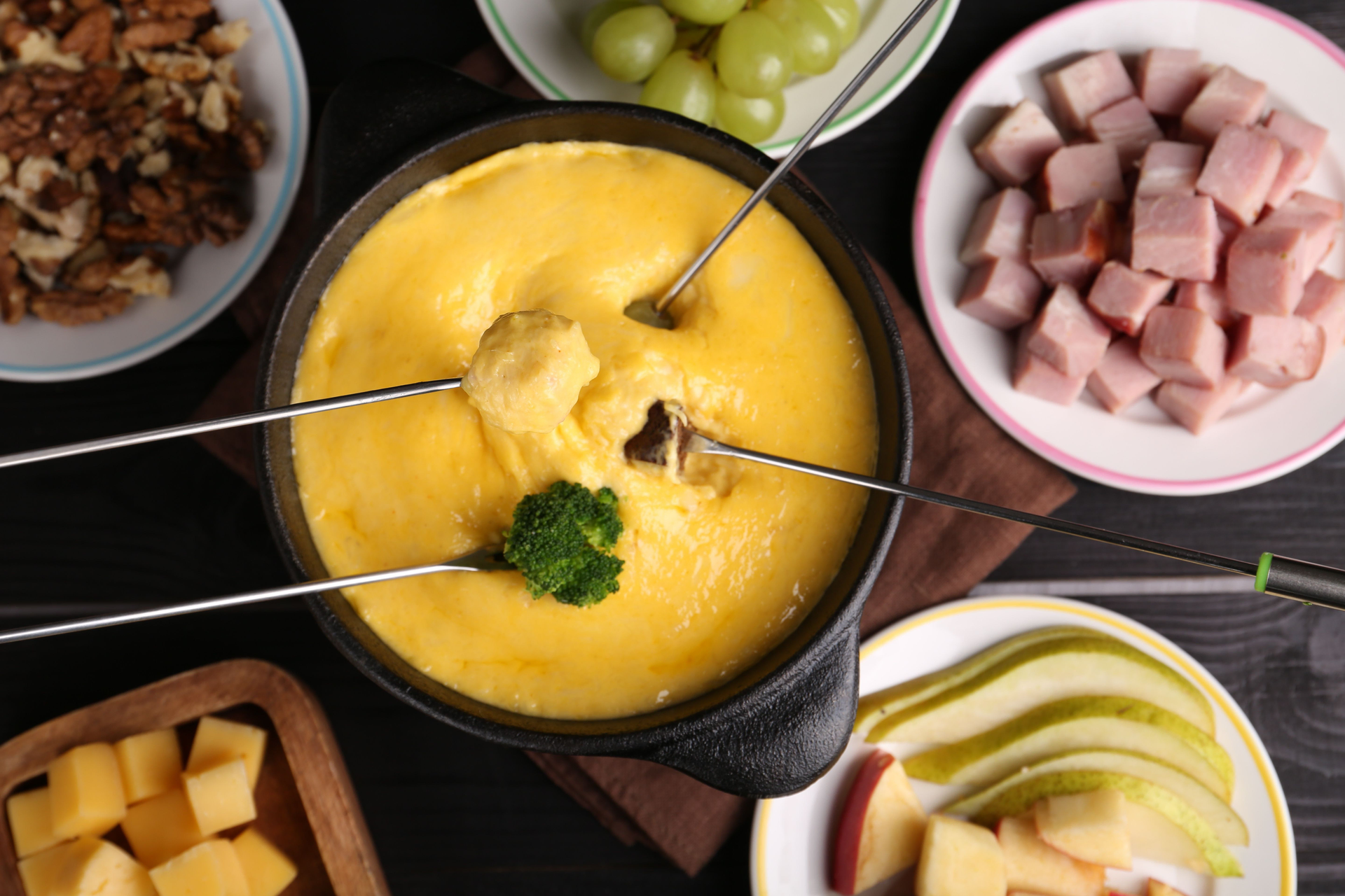 Hearty Swiss Cheese Fondue