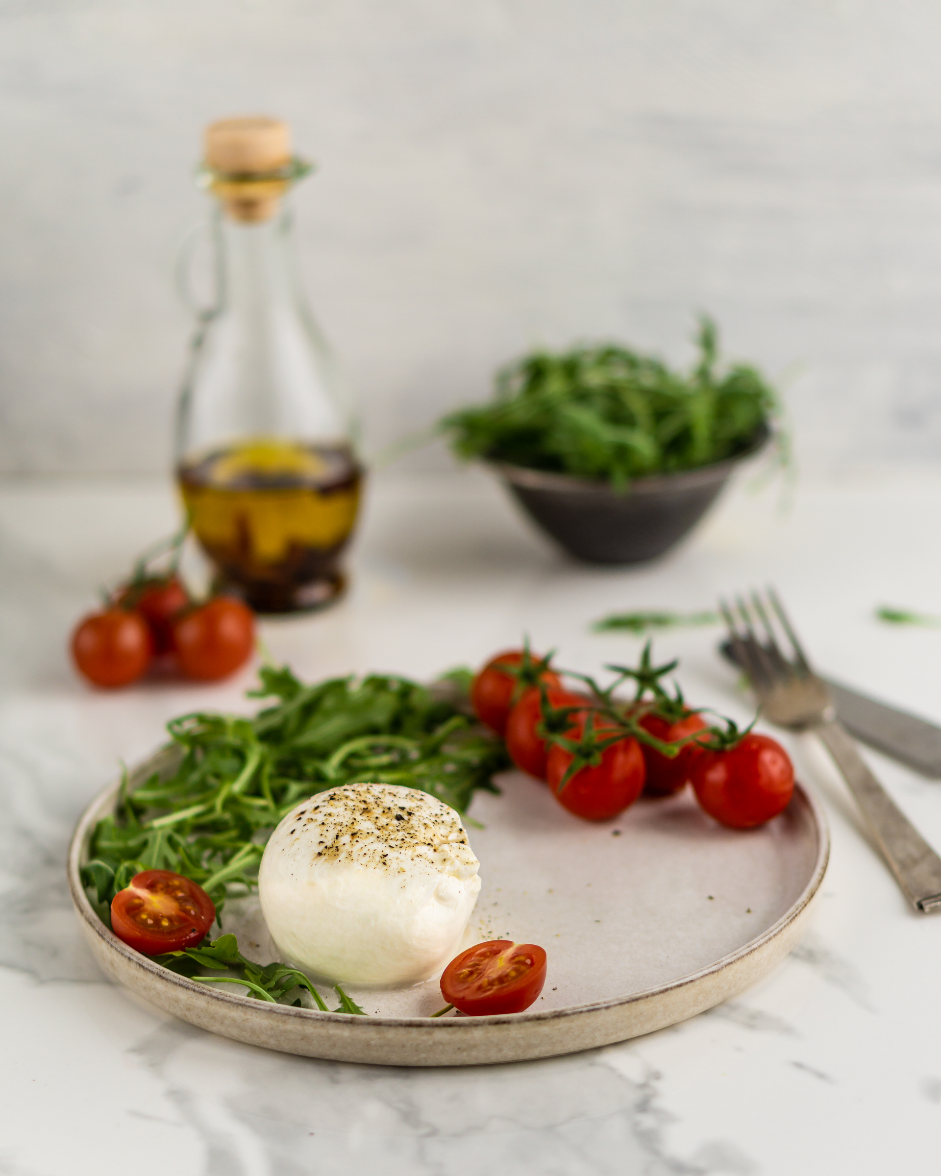 Herbaceous Italian Caprese Panzanella with Basil Oil Drizzle