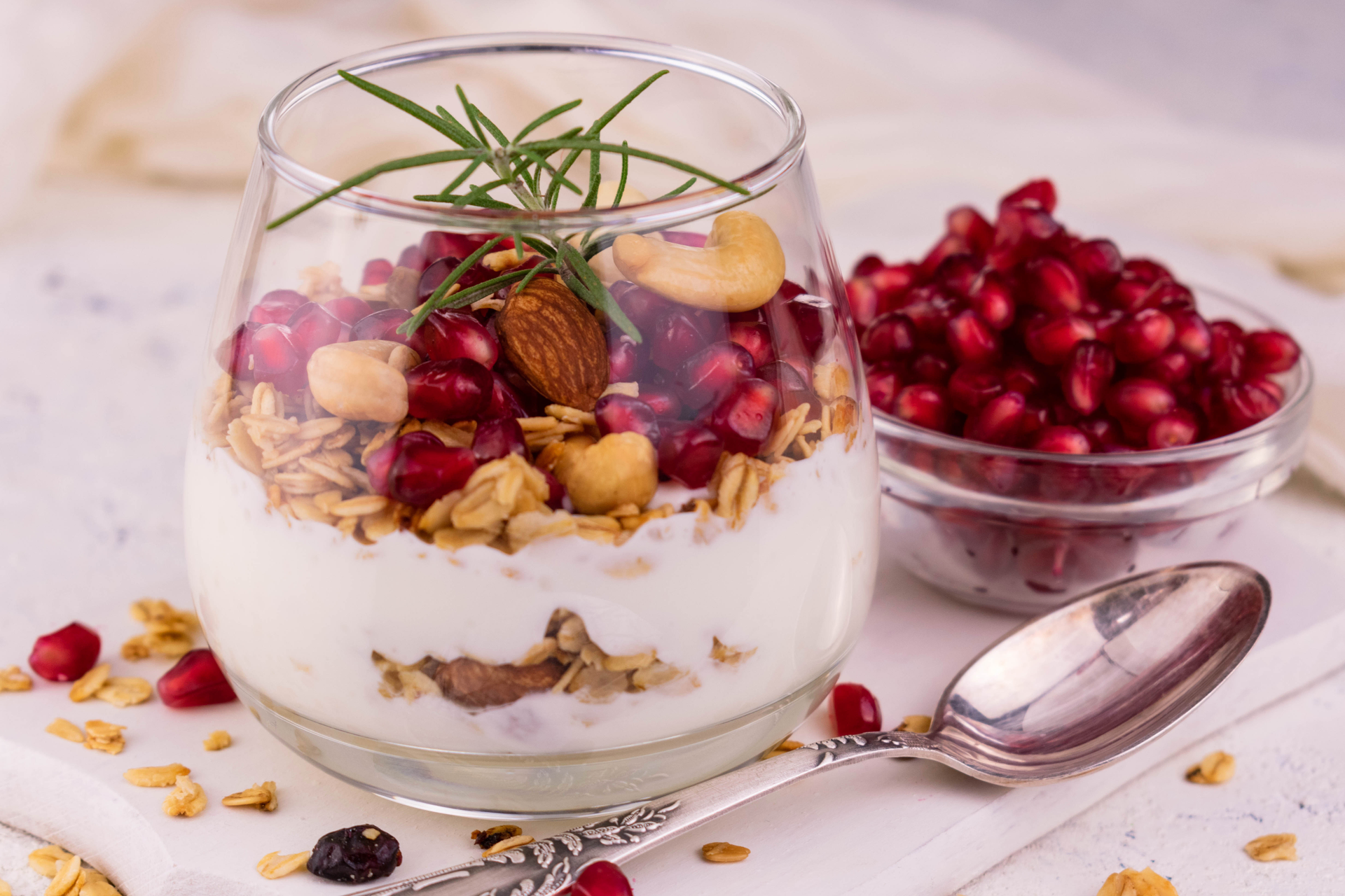 Icelandic Skyr Honey Parfait with Walnut and Lingonberries Topping