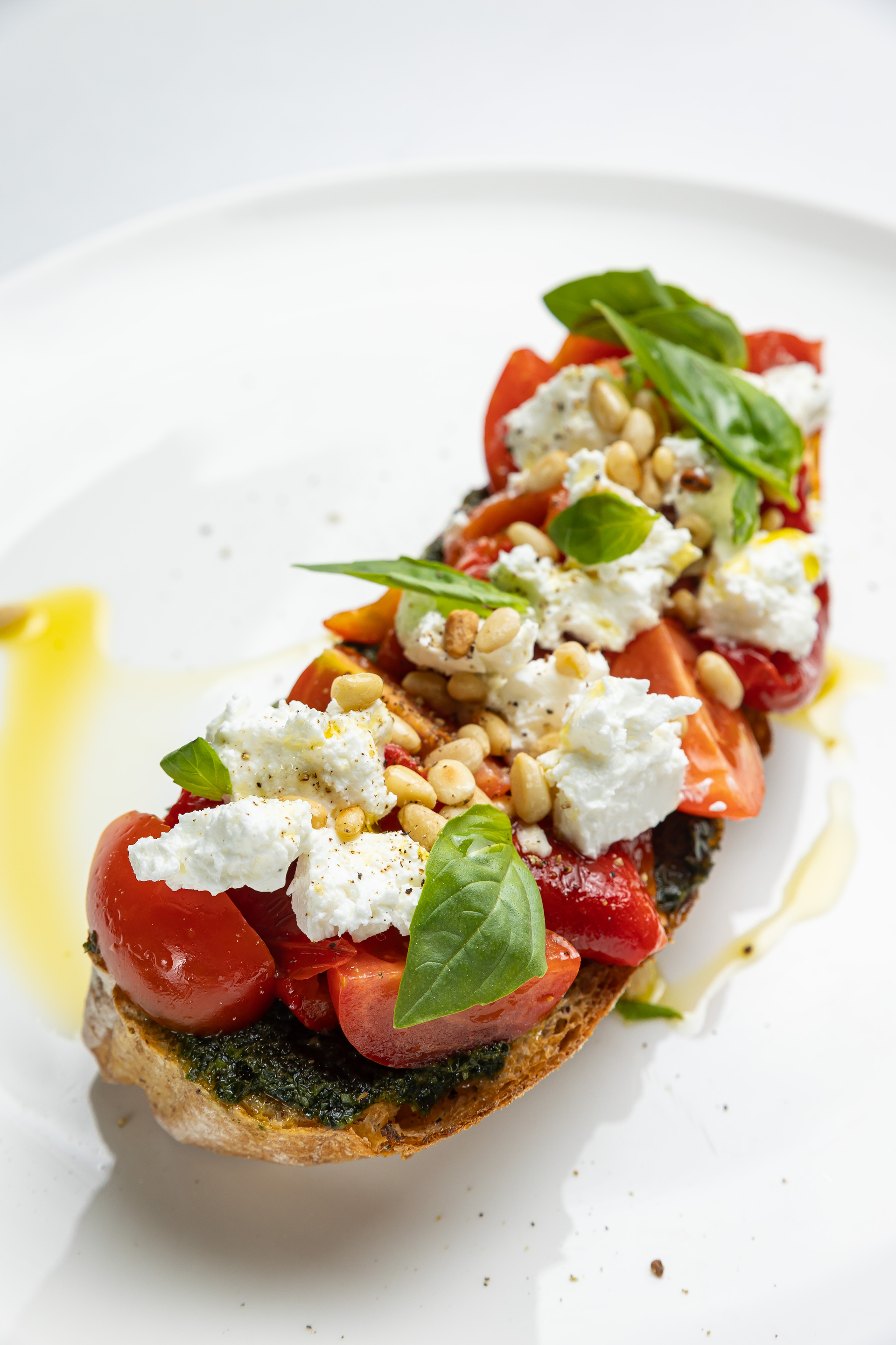 Italian Burrata Bruschetta with Balsamic Drizzle