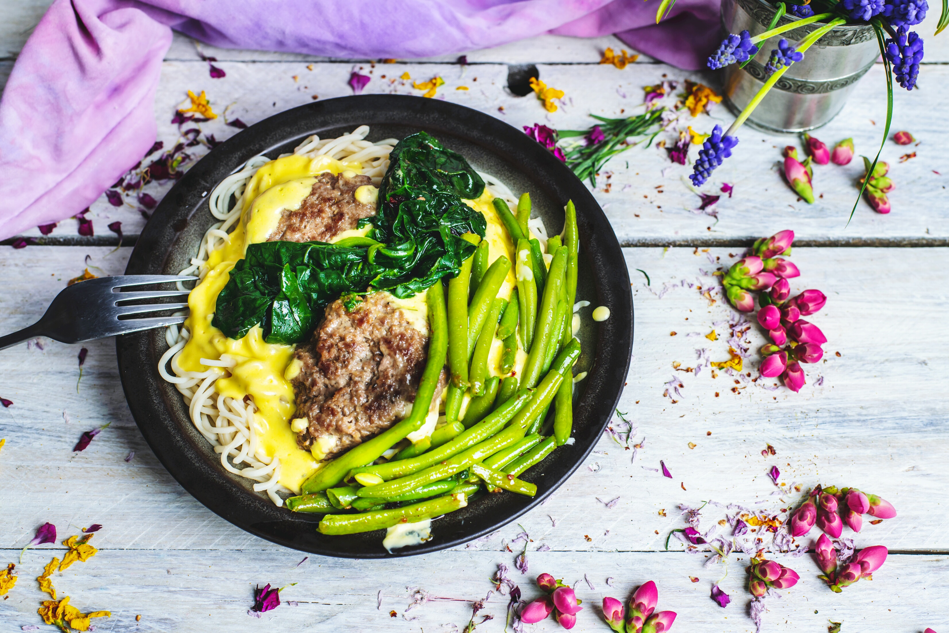 Korean Japchae Noodles with Spinach and Beef