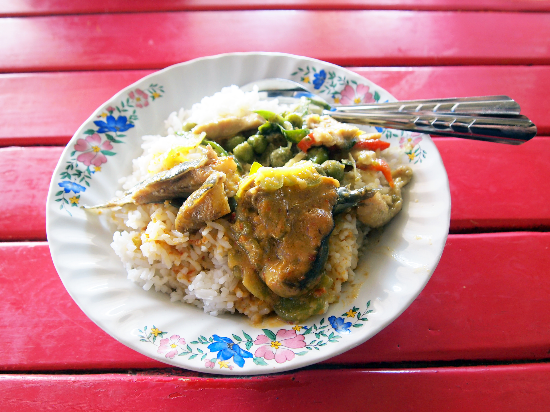 Lush Tanzanian Coconut Fish Curry with Plantain Fried Rice