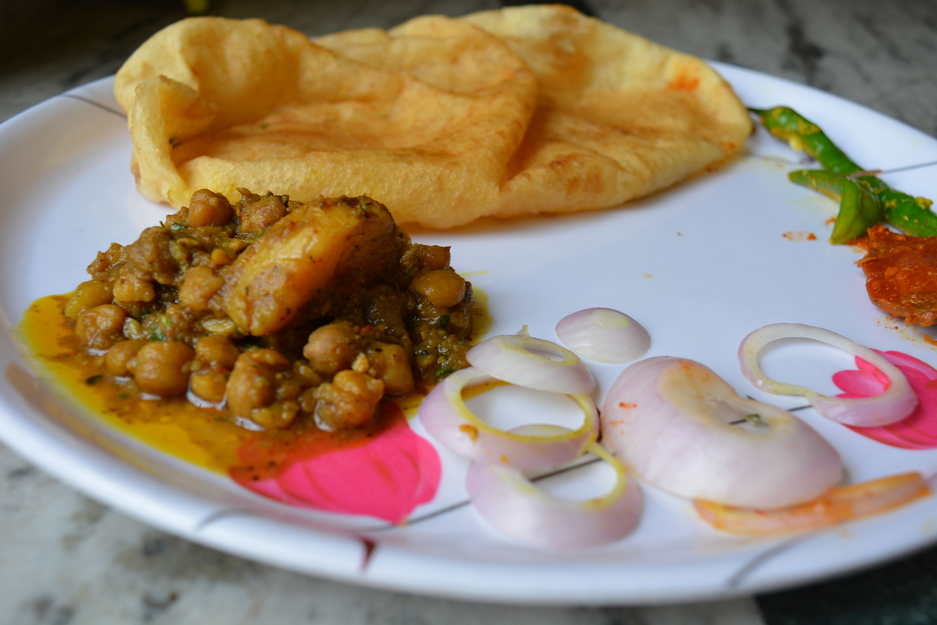 Mauritian Dholl Puri with Curried Split Peas