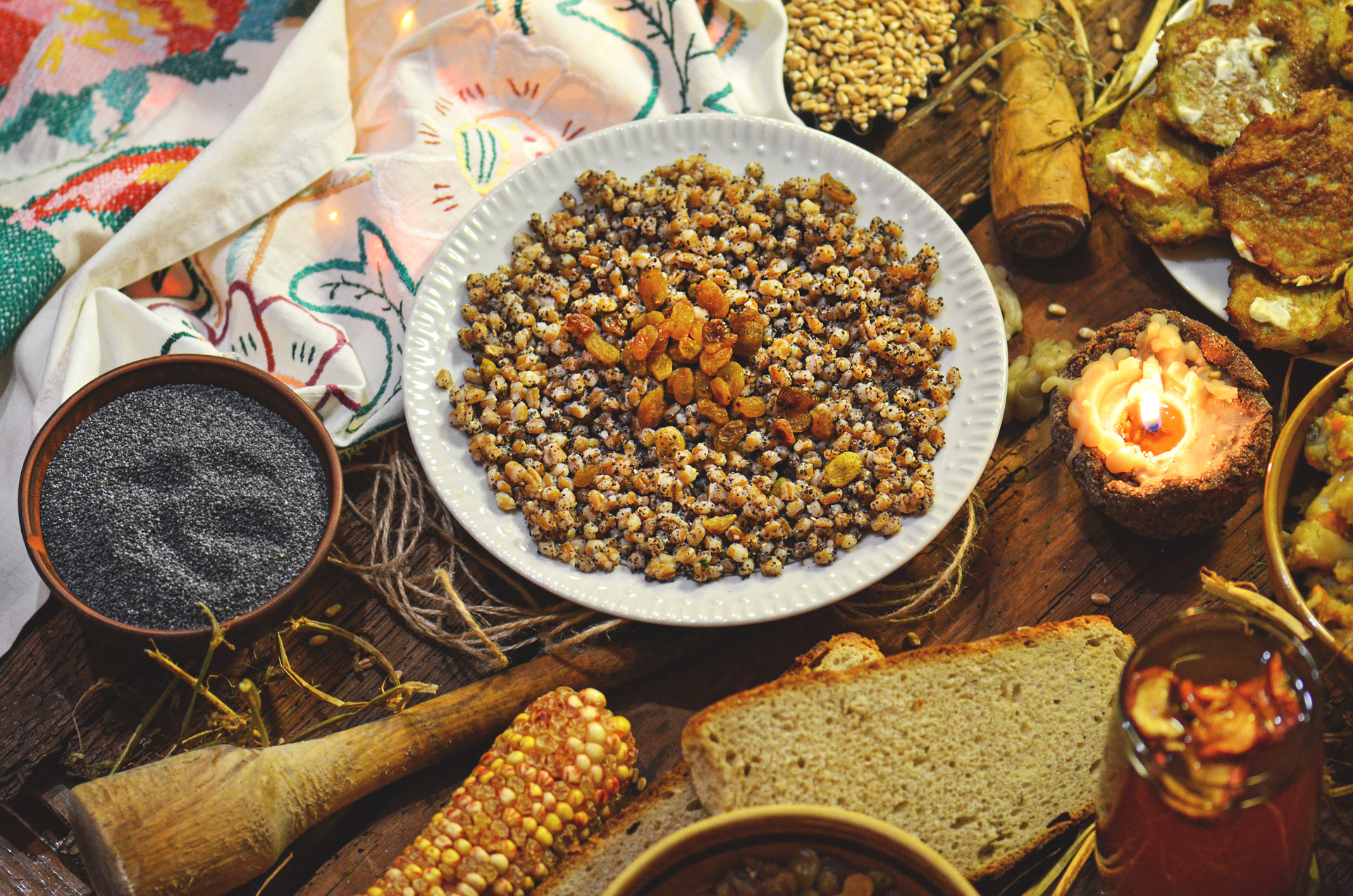 Moroccan Berber Wheat Couscous with Saffron and Raisins