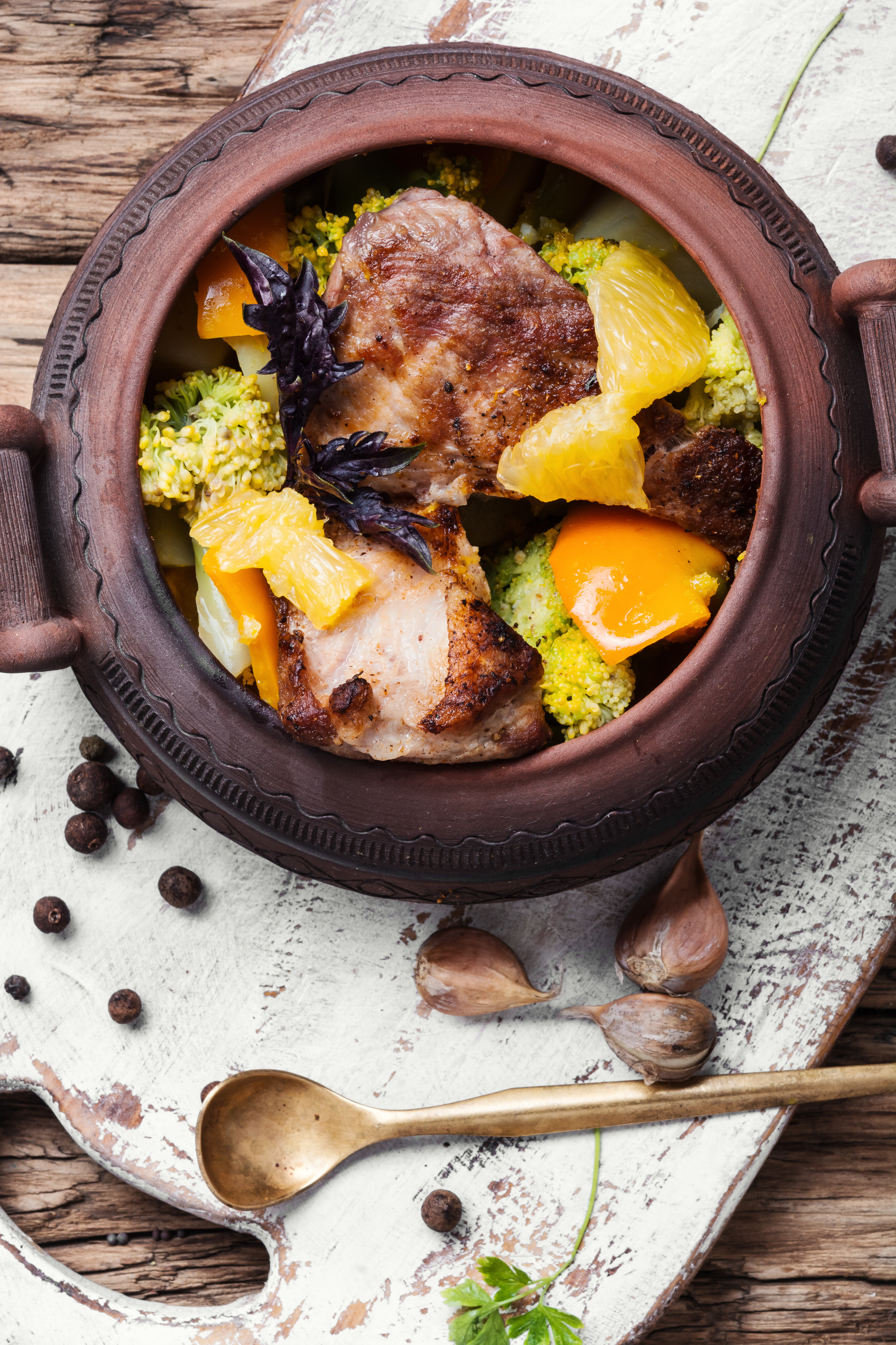 Rich Croatian Peka with Lamb and Vegetables
