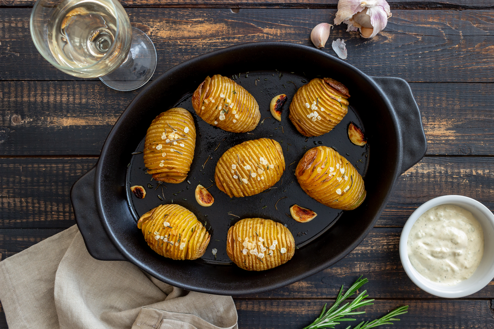 Rich Swedish Hasselback Potatoes with Garlic Butter