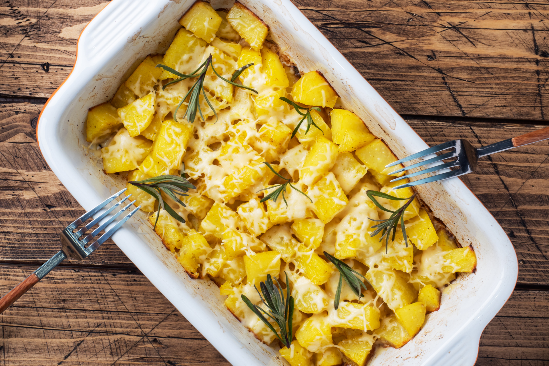 Rustic French Potato Gratin with Gruyère and Thyme