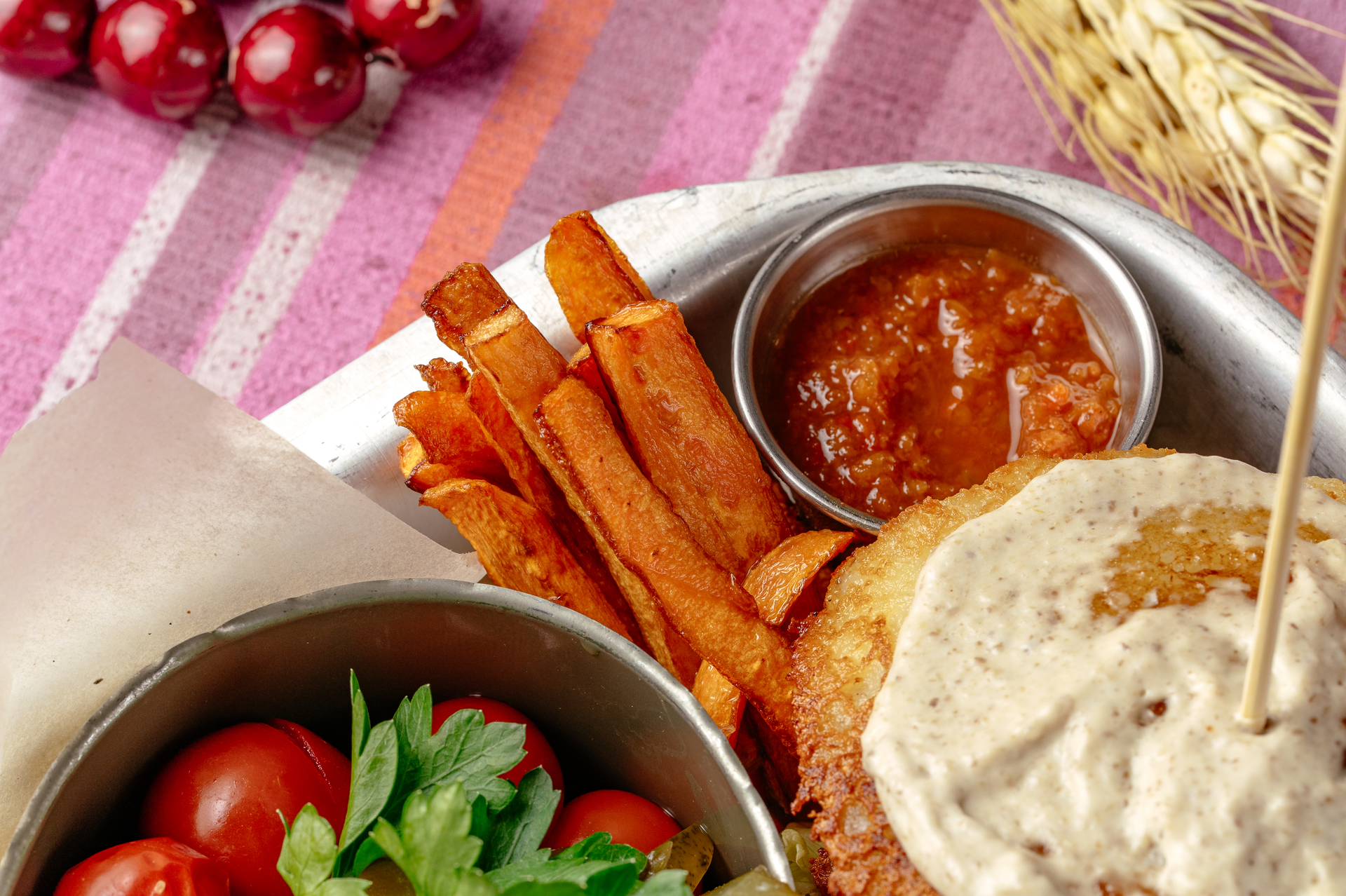 Spanish Romesco Sauce with Grilled Calçots