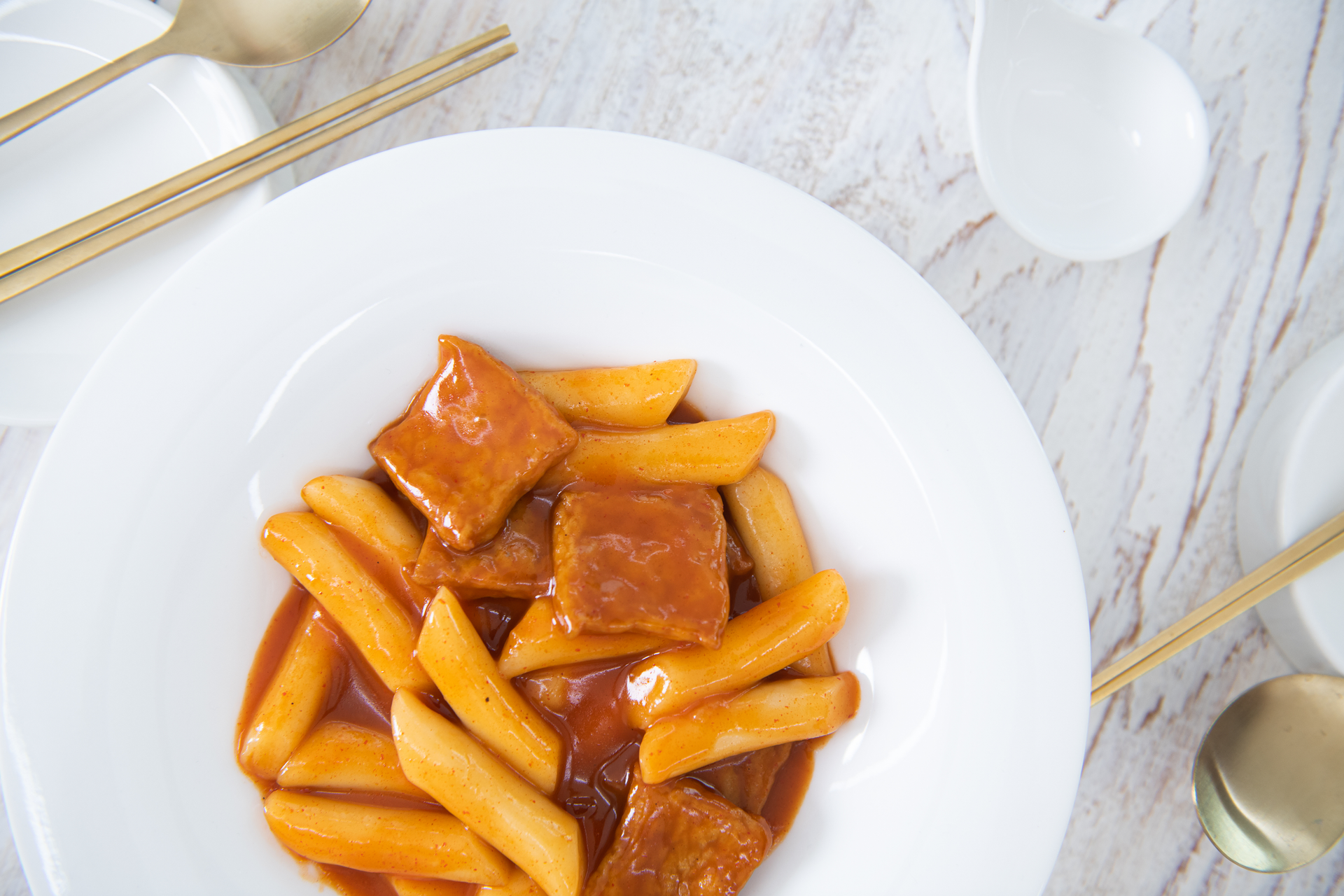 Spicy Korean Tteokbokki with Fish Cakes