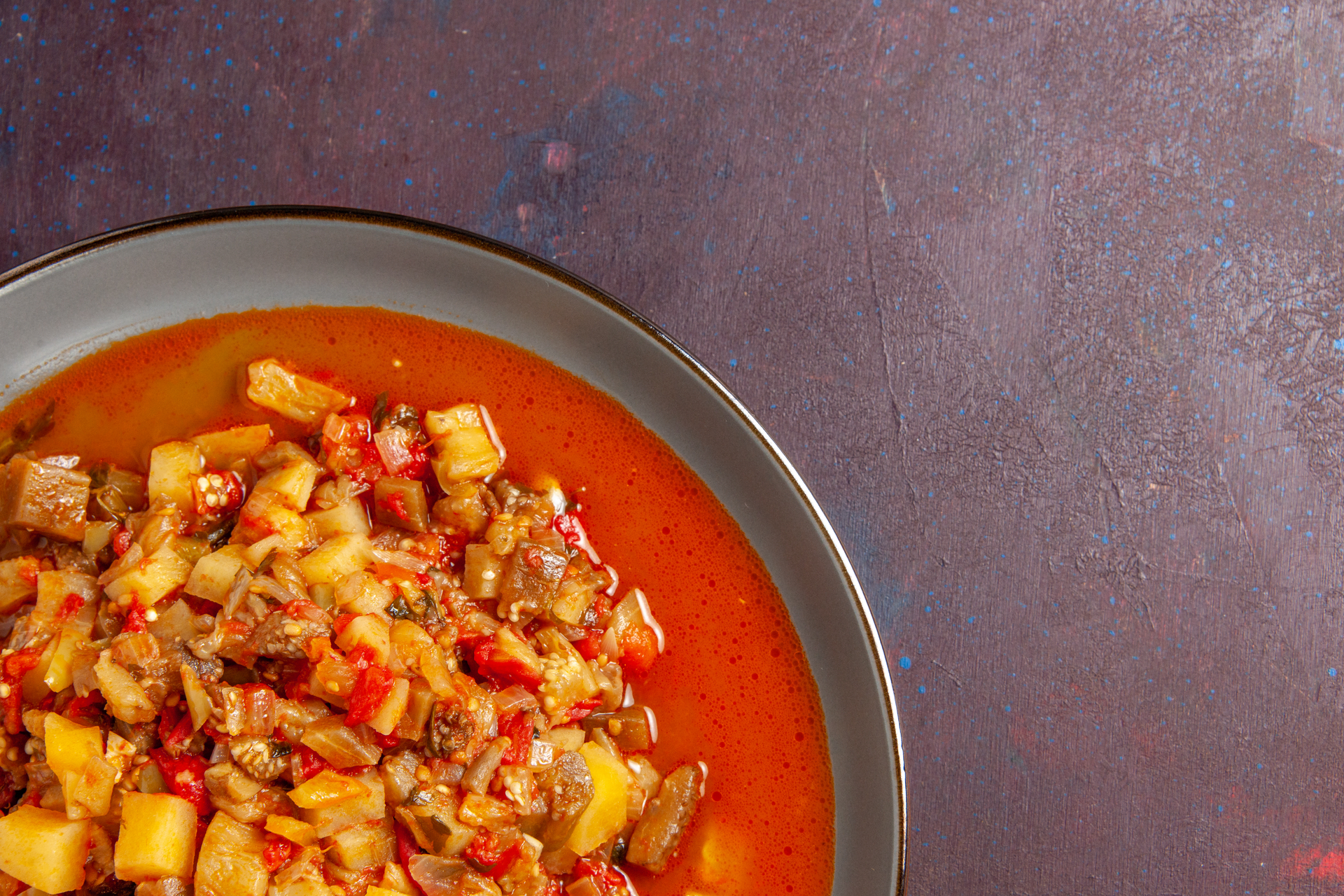 Spicy Ugandan Matoke with Groundnut Sauce