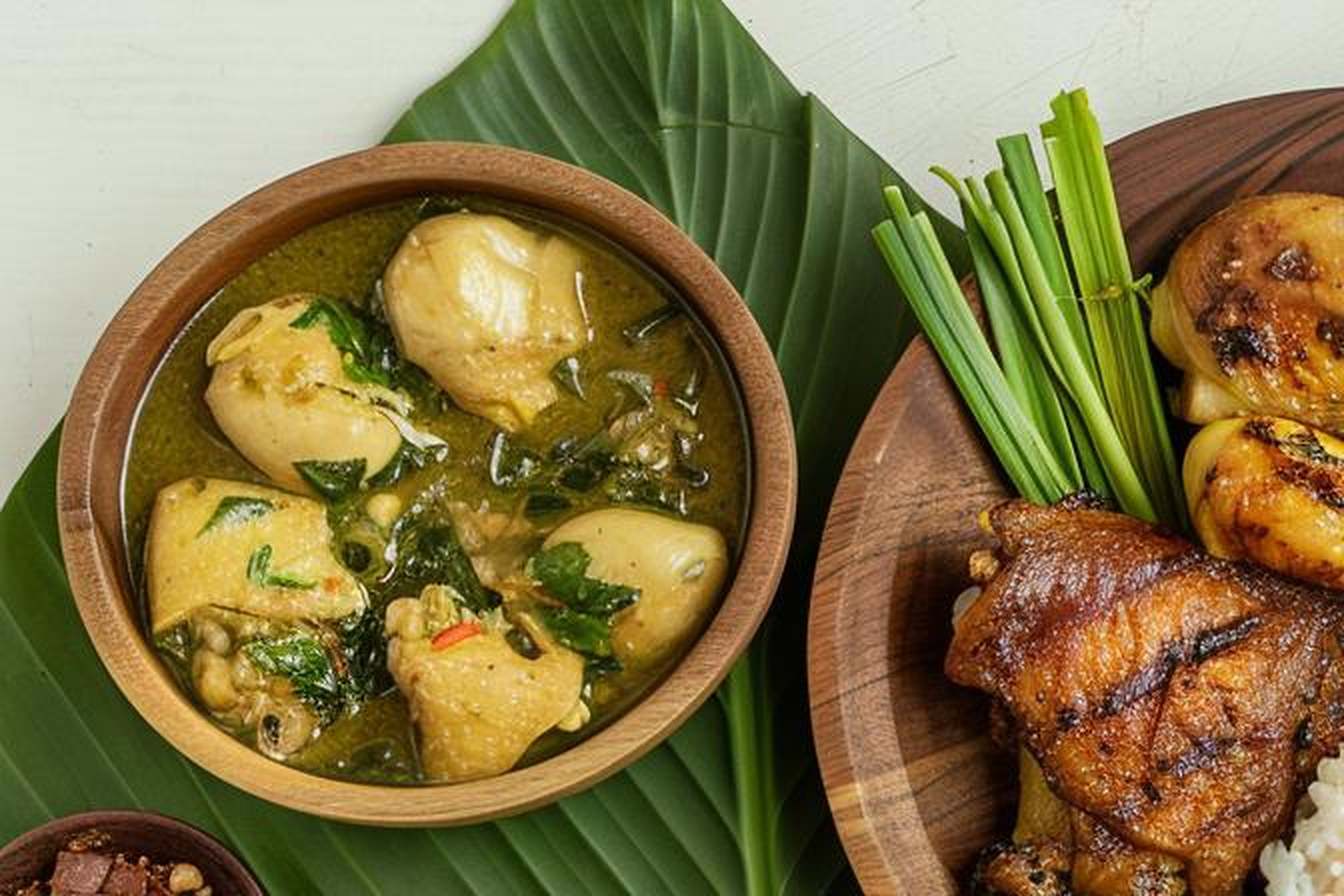 Sri Lankan Coconut and Curry Leaf Chicken Curry