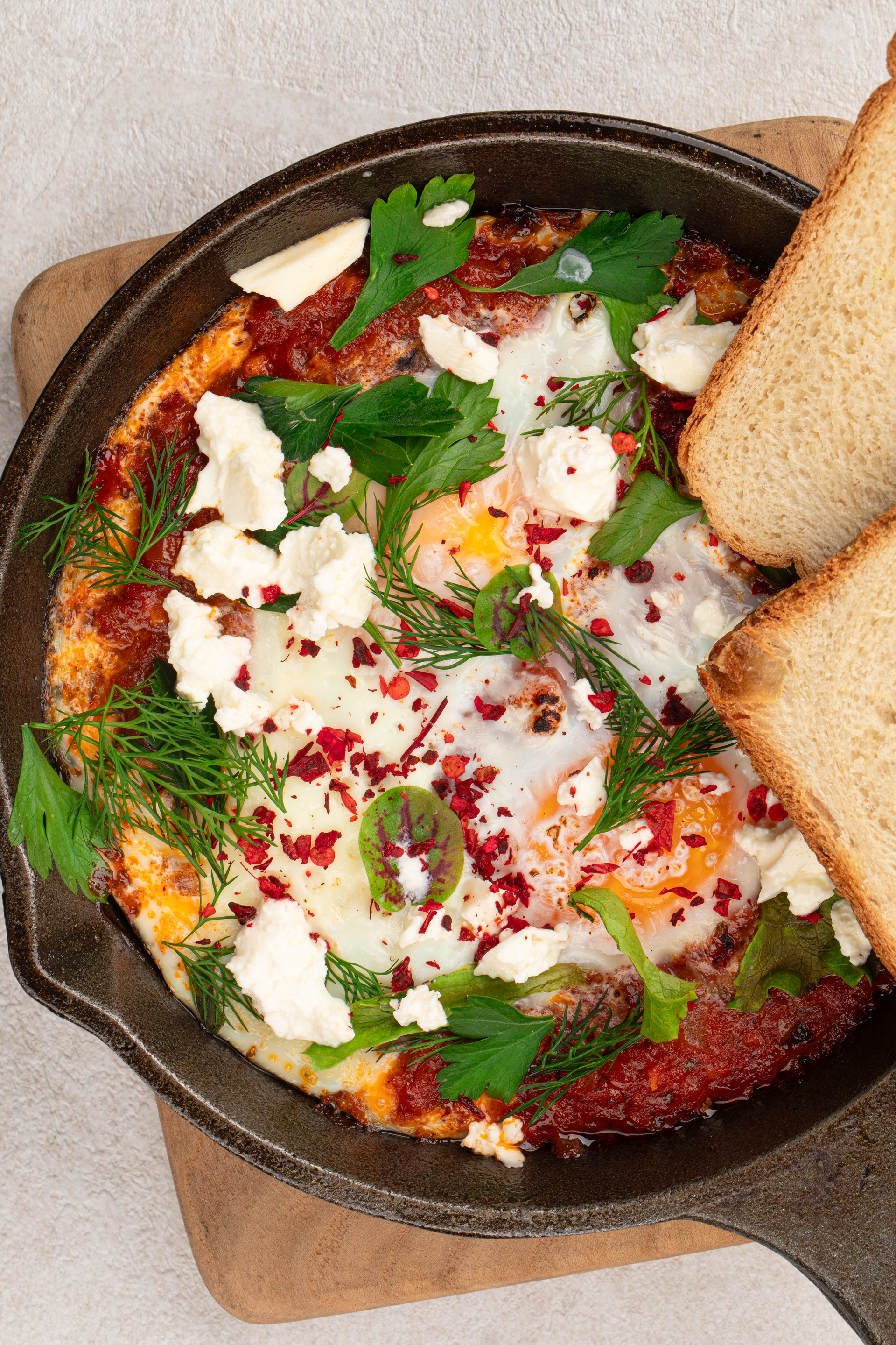 Sumptuous Israeli Shakshuka with Roasted Red Pepper and Feta