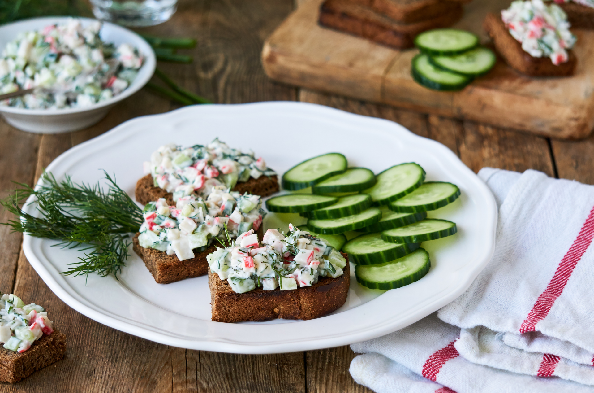 Swedish Smörgåstårta with Shrimp and Dill