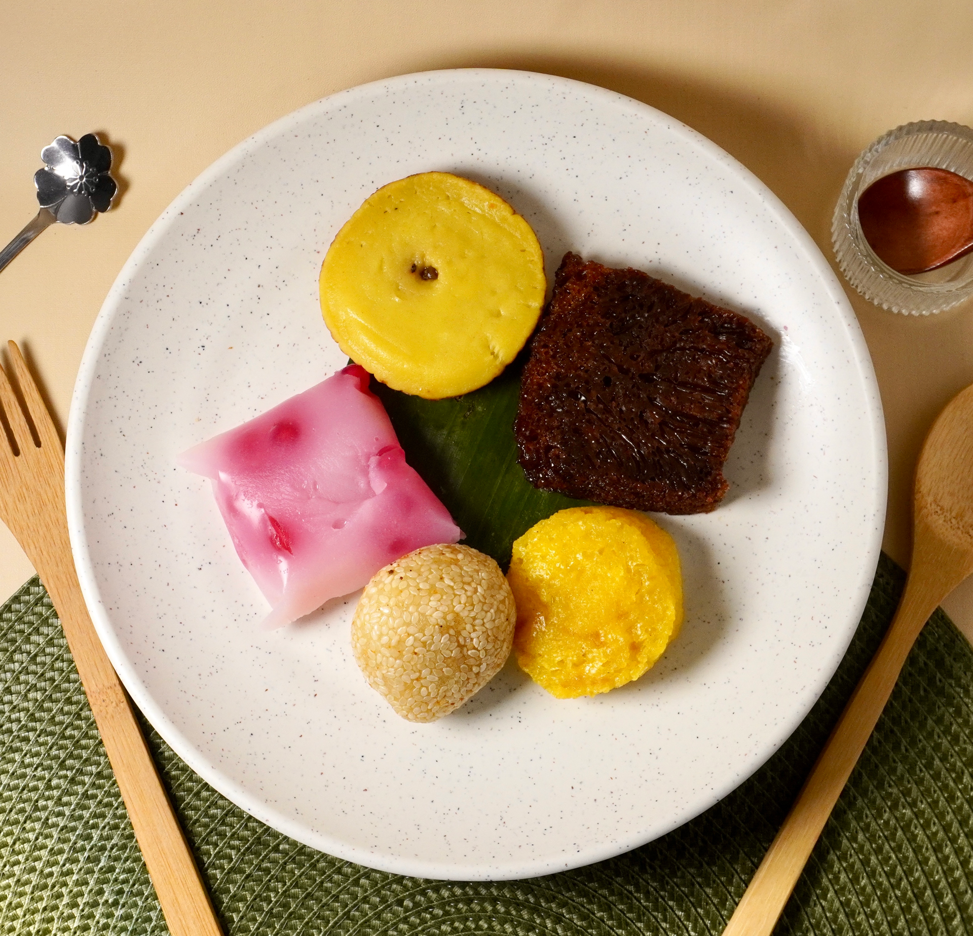Taiwanese Pineapple Cake with Red Bean Paste