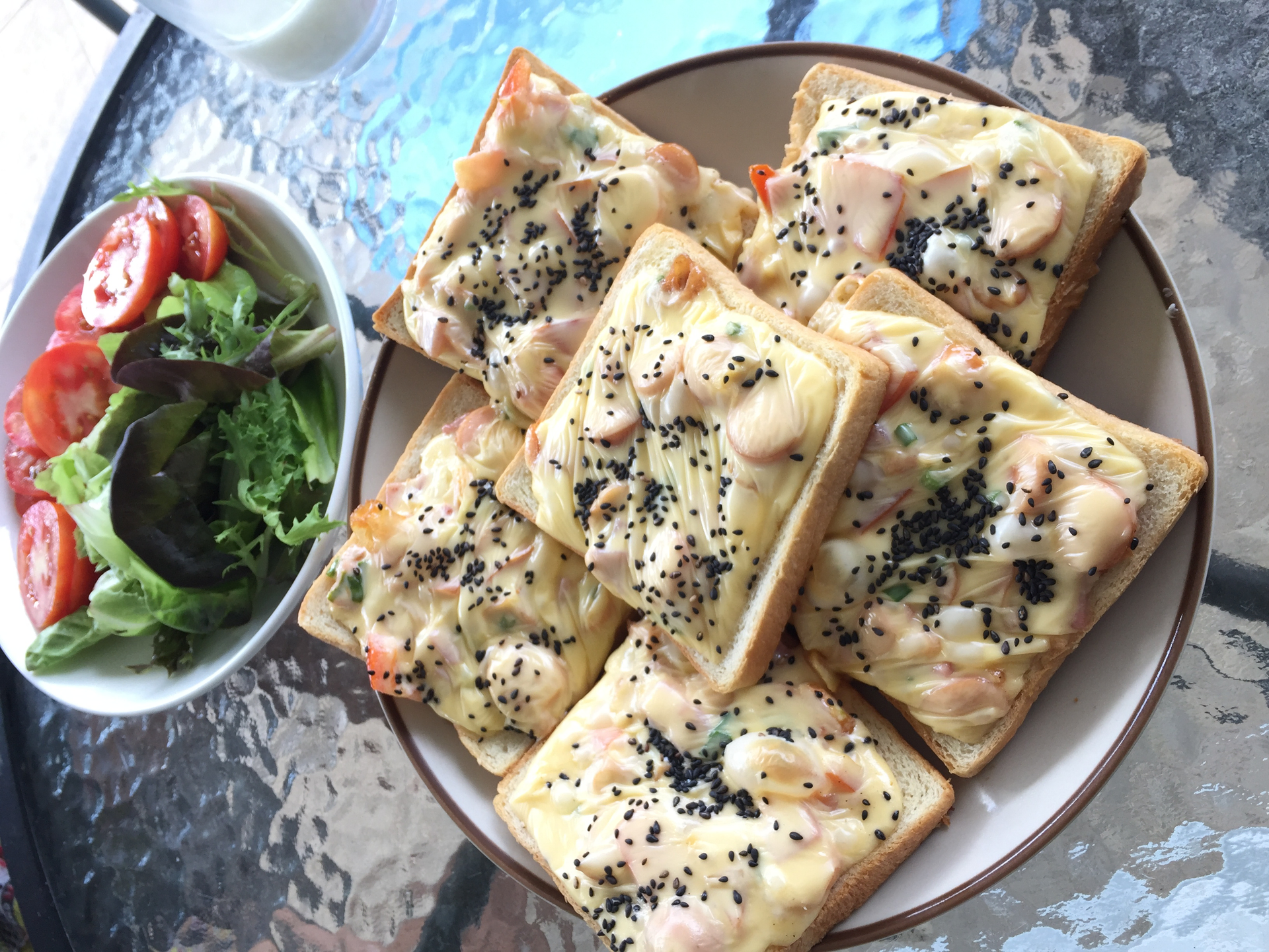 Turkish Feta-Stuffed Flatbreads with Nigella Seeds