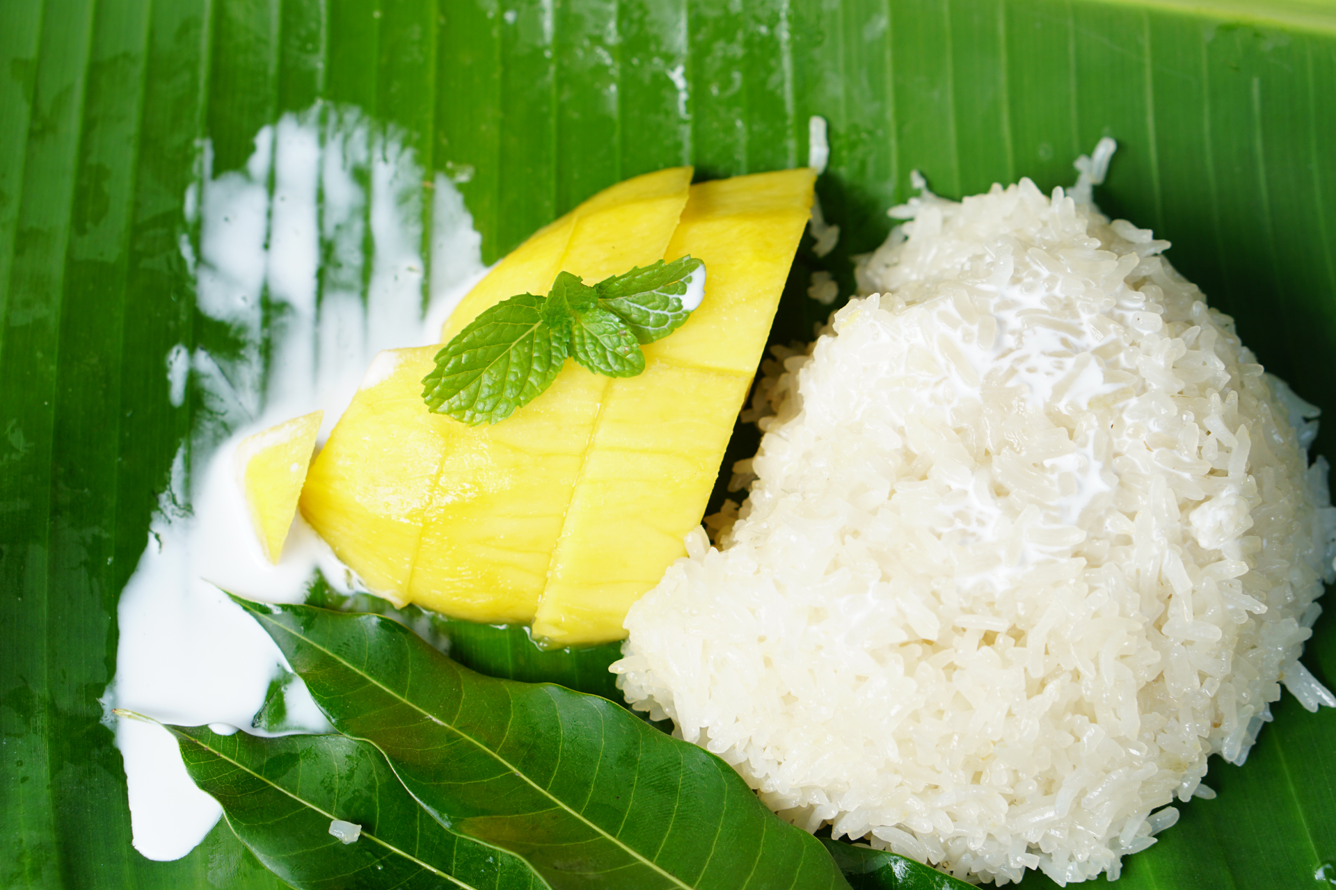 Vietnamese Coconut Sticky Rice with Fresh Mango and Lemongrass