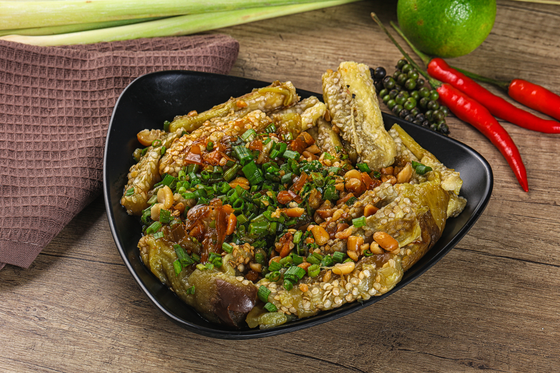 Zesty Indonesian Sambal Goreng Tempeh with Green Beans