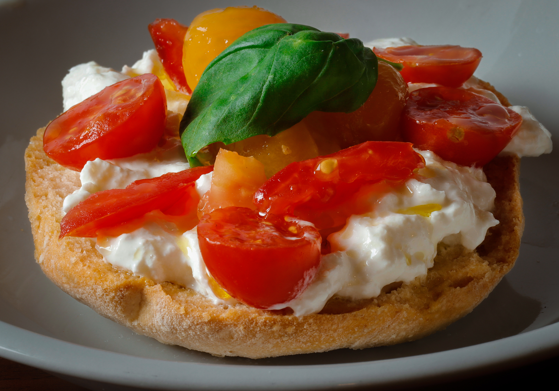 Zesty Italian Burrata and Heirloom Tomato Tart with Basil Pesto