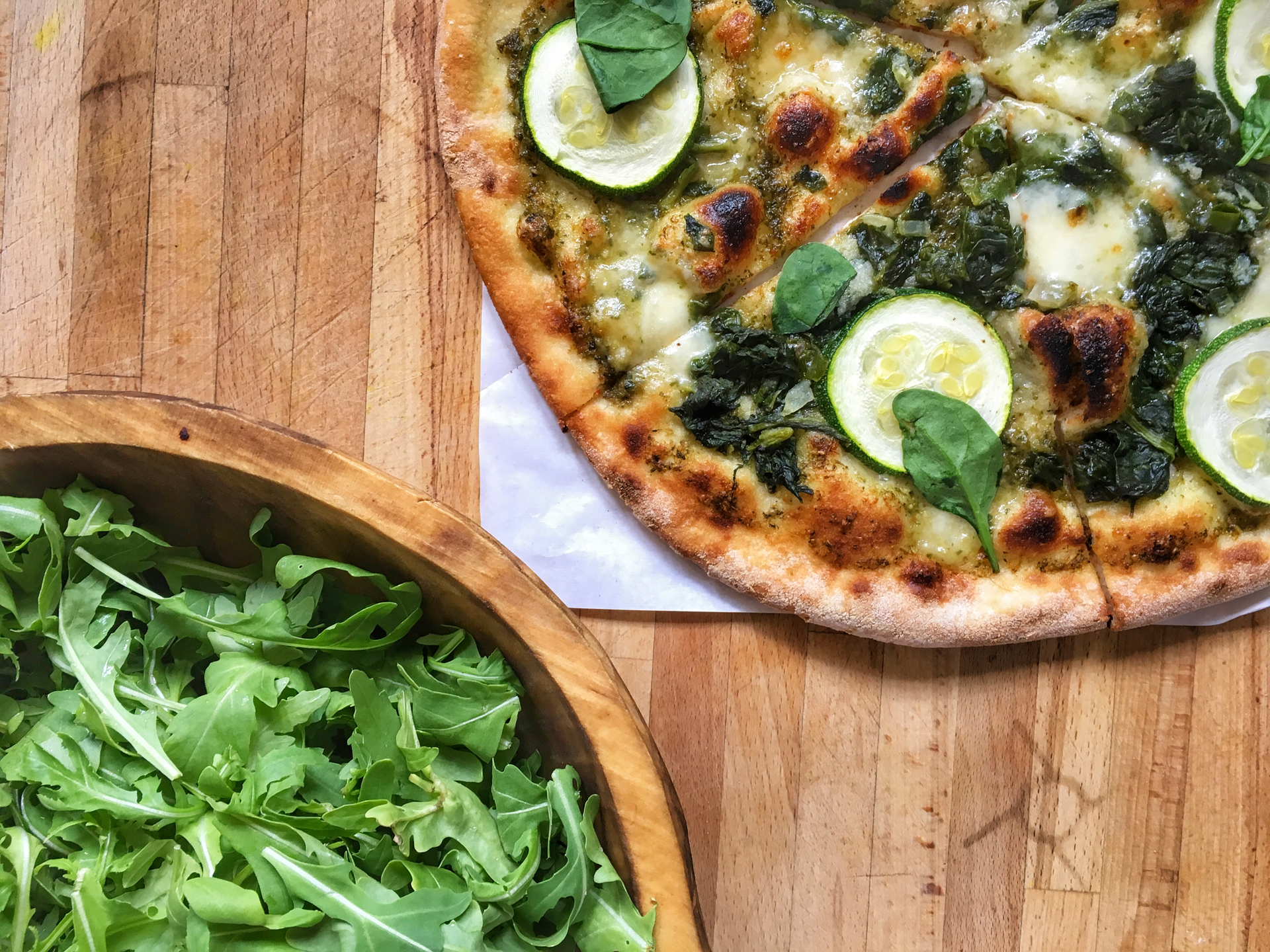 Zesty Neapolitan Ricotta and Spinach Pizza Roll