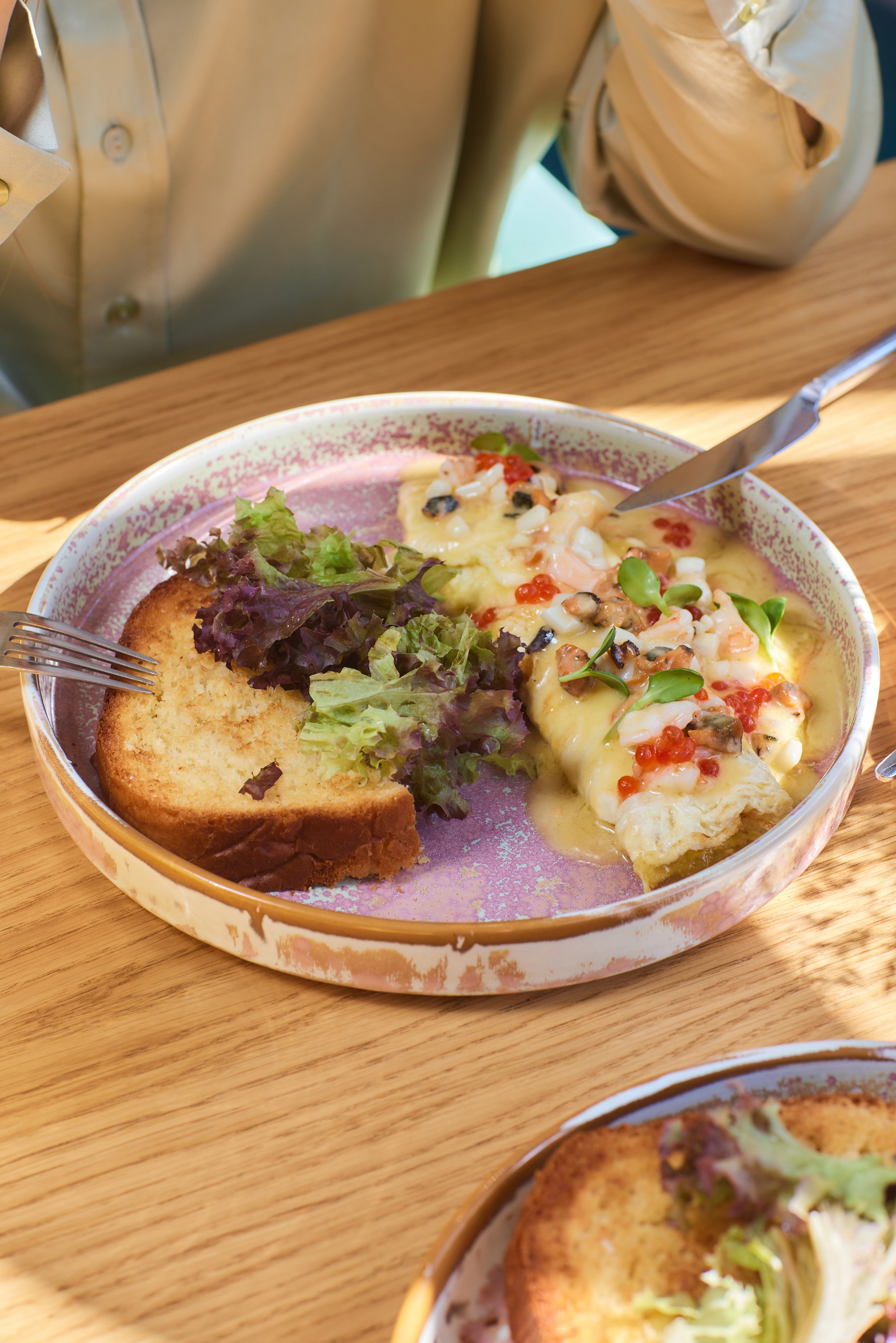 Zesty Salvadorean Pupusa Casserole with Cheese and Loroco